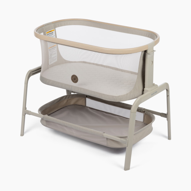 Maxi-Cosi Iora Bedside Bassinet.