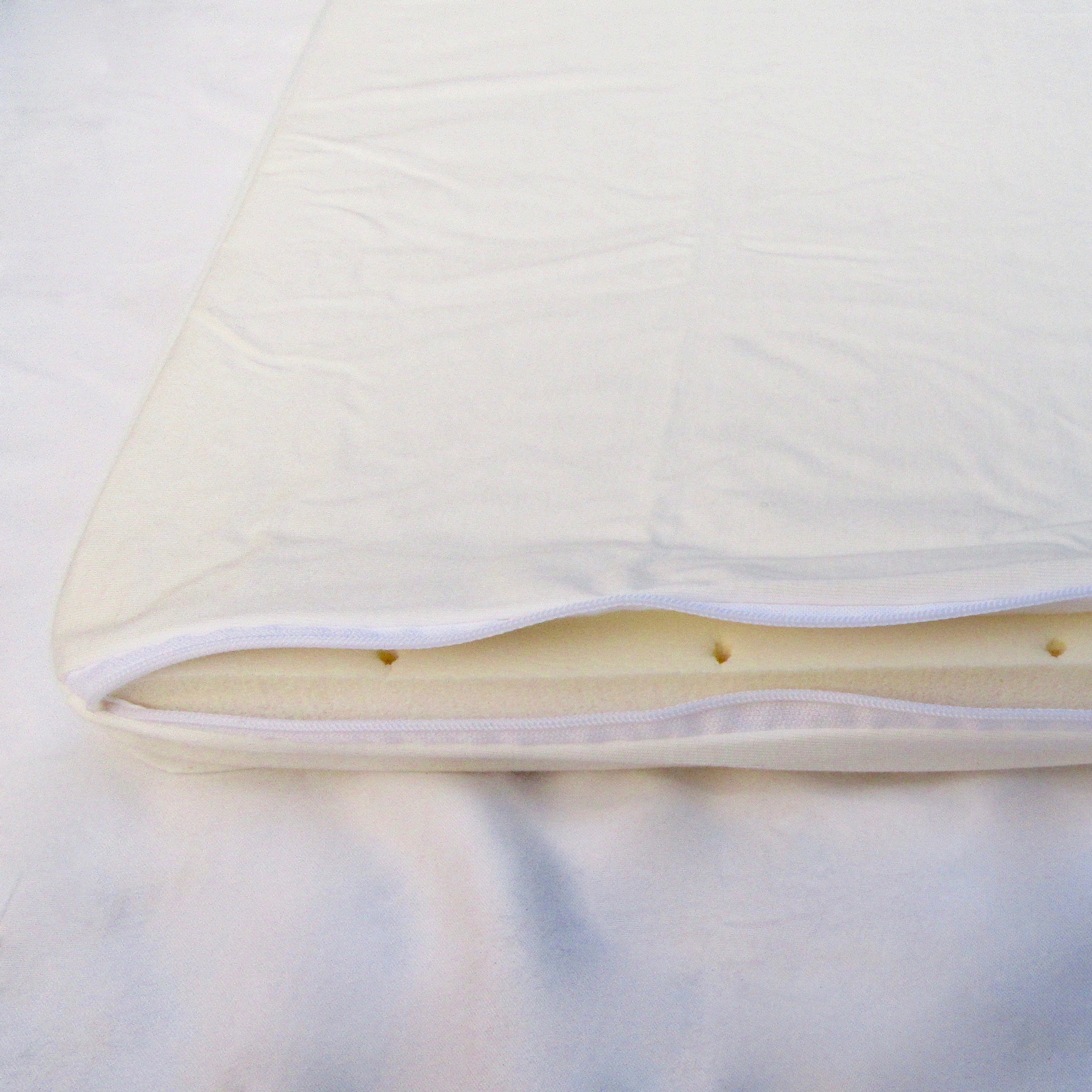 Toki Kids Waterproof bamboo cover.