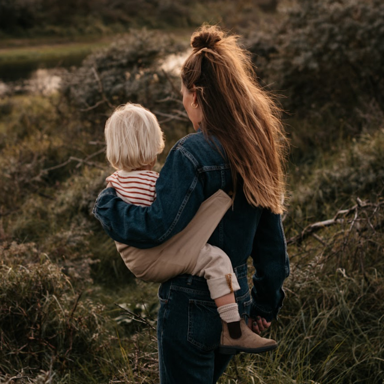 Wildride Toddler Carrier - Medium Beige.