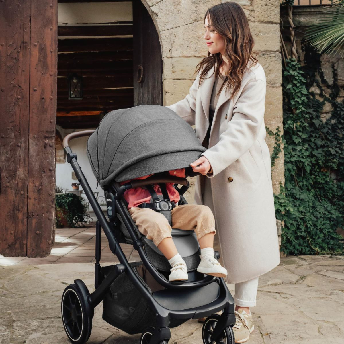Romer Tura Stroller - Peppercorn.