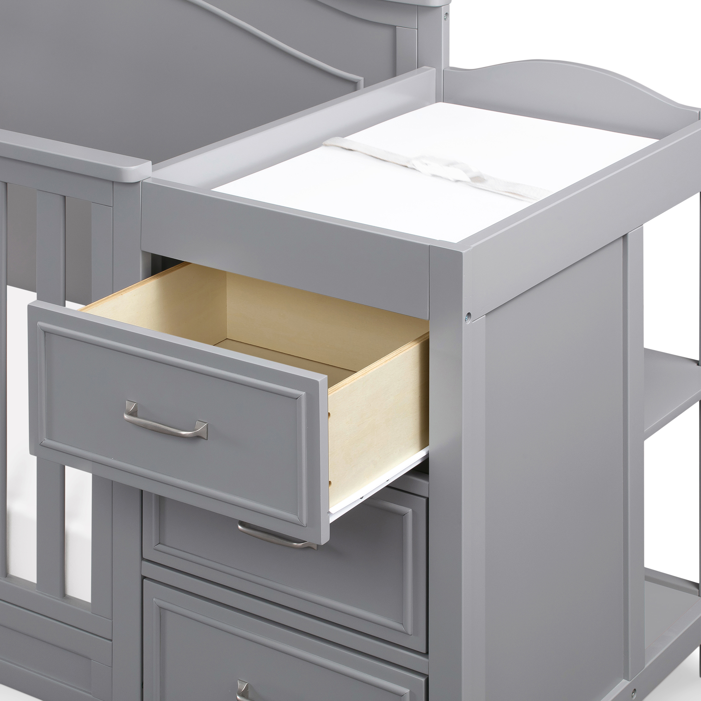 daVinci Charlie 4-in-1 Convertible Crib and Changer Combo - Grey.