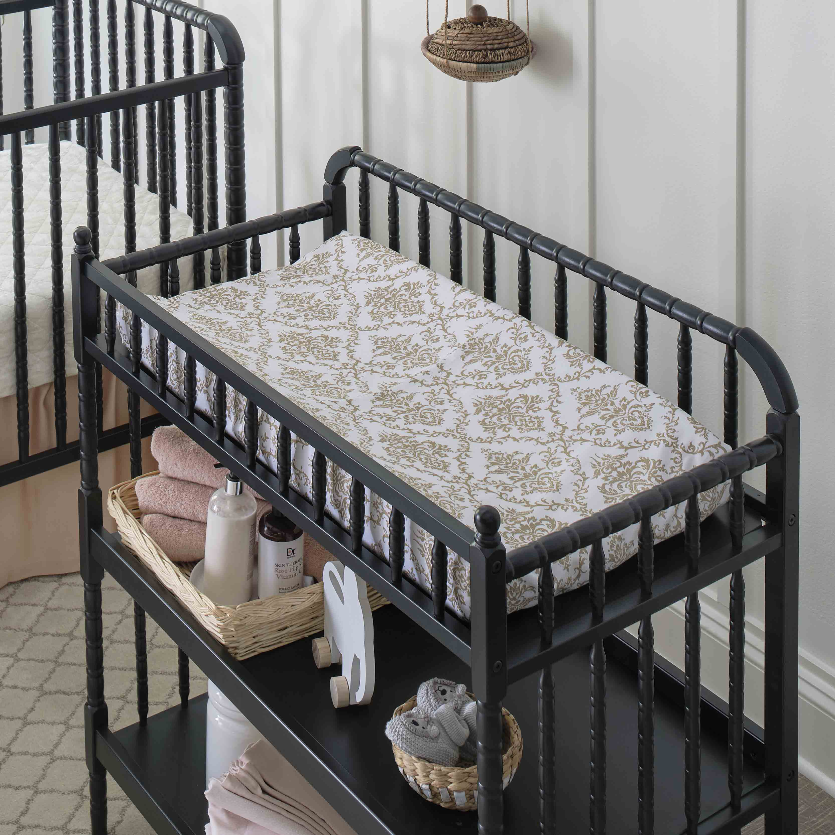 daVinci Jenny Lind Changing Table - Ebony.