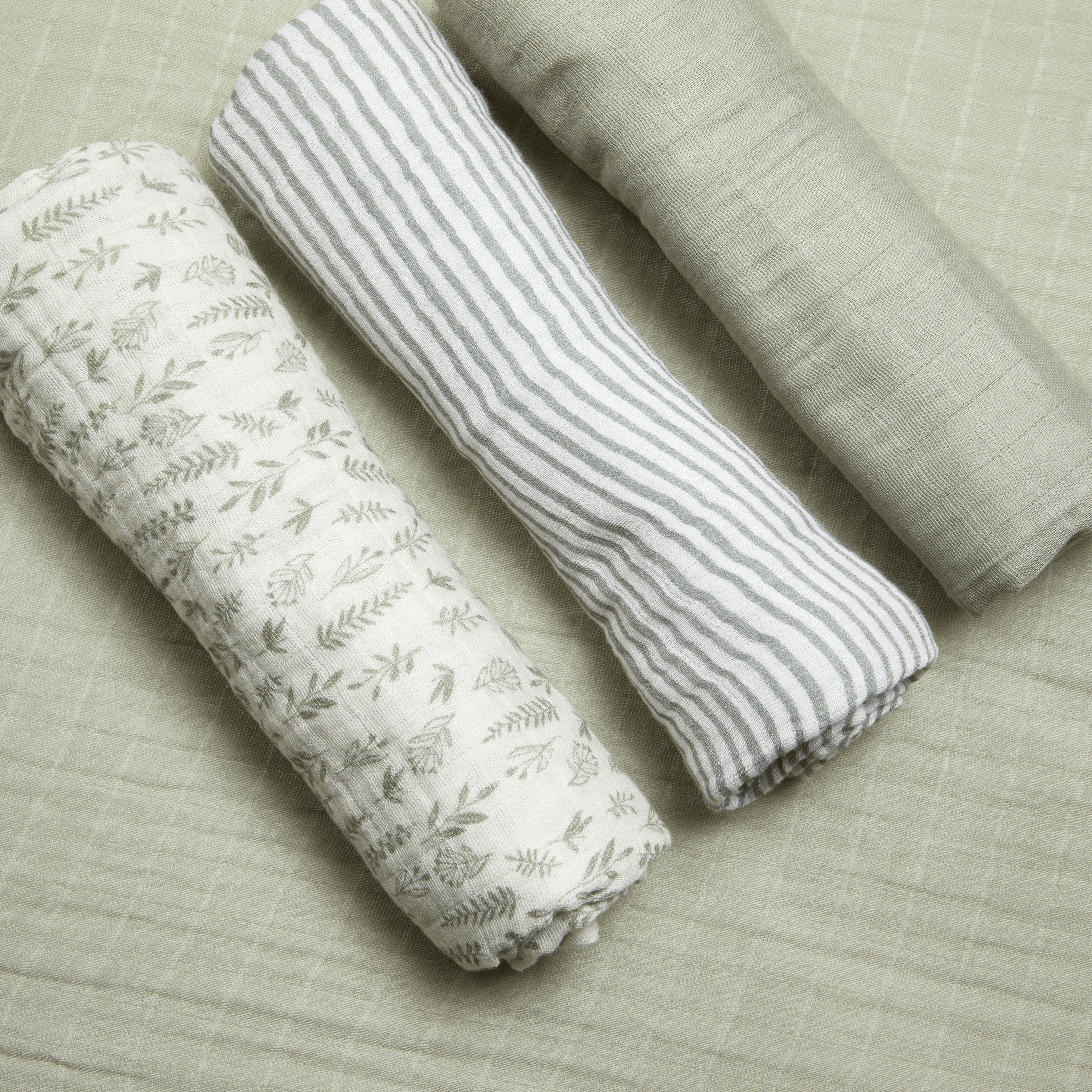 Tiny Kind 3 Pack Organic Muslin Swaddle.