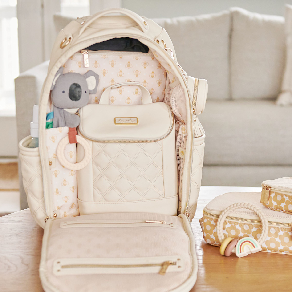 Itzy Ritzy Bottle Bag - Milk & Honey.