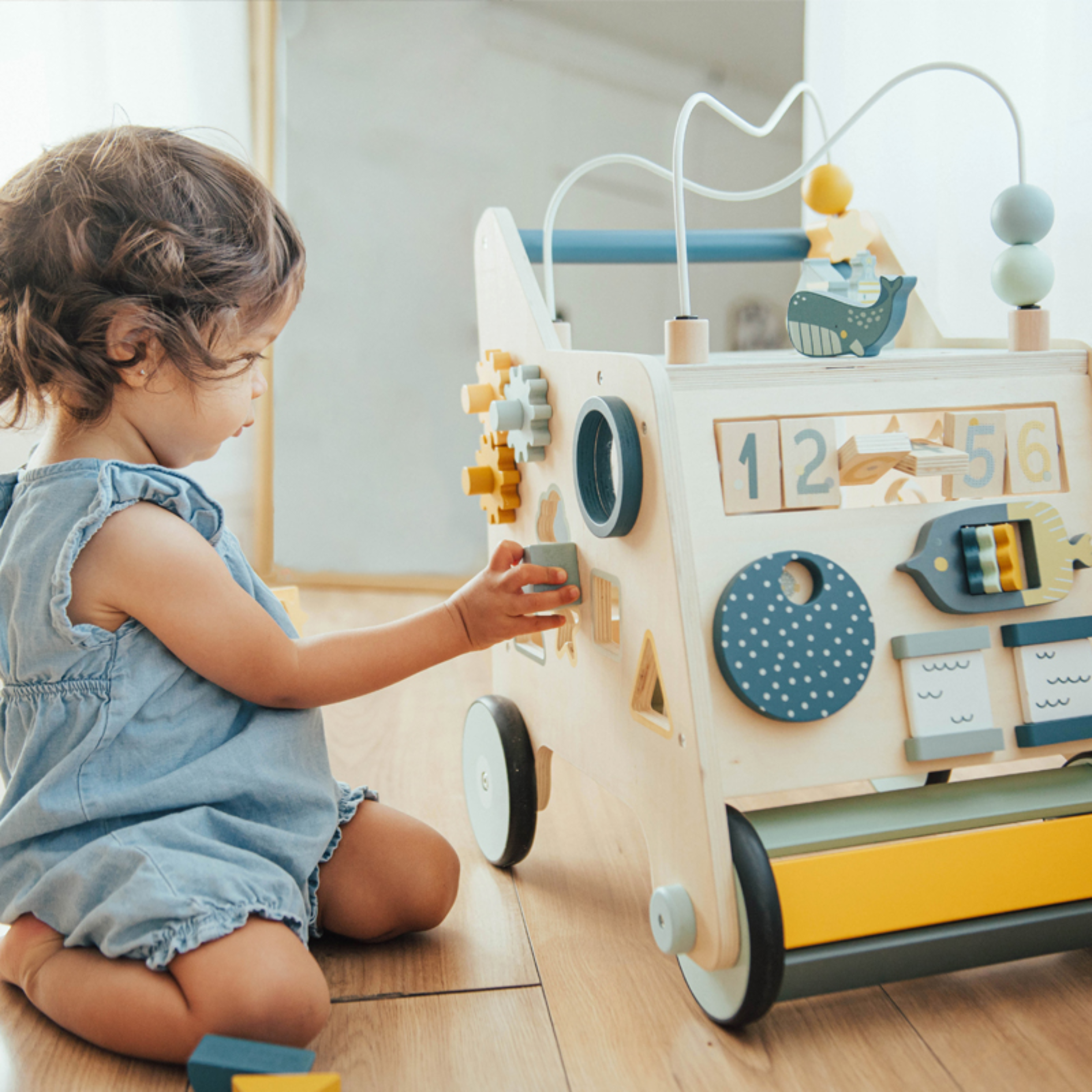 Wonder & Wise Busy Board Push Walker.