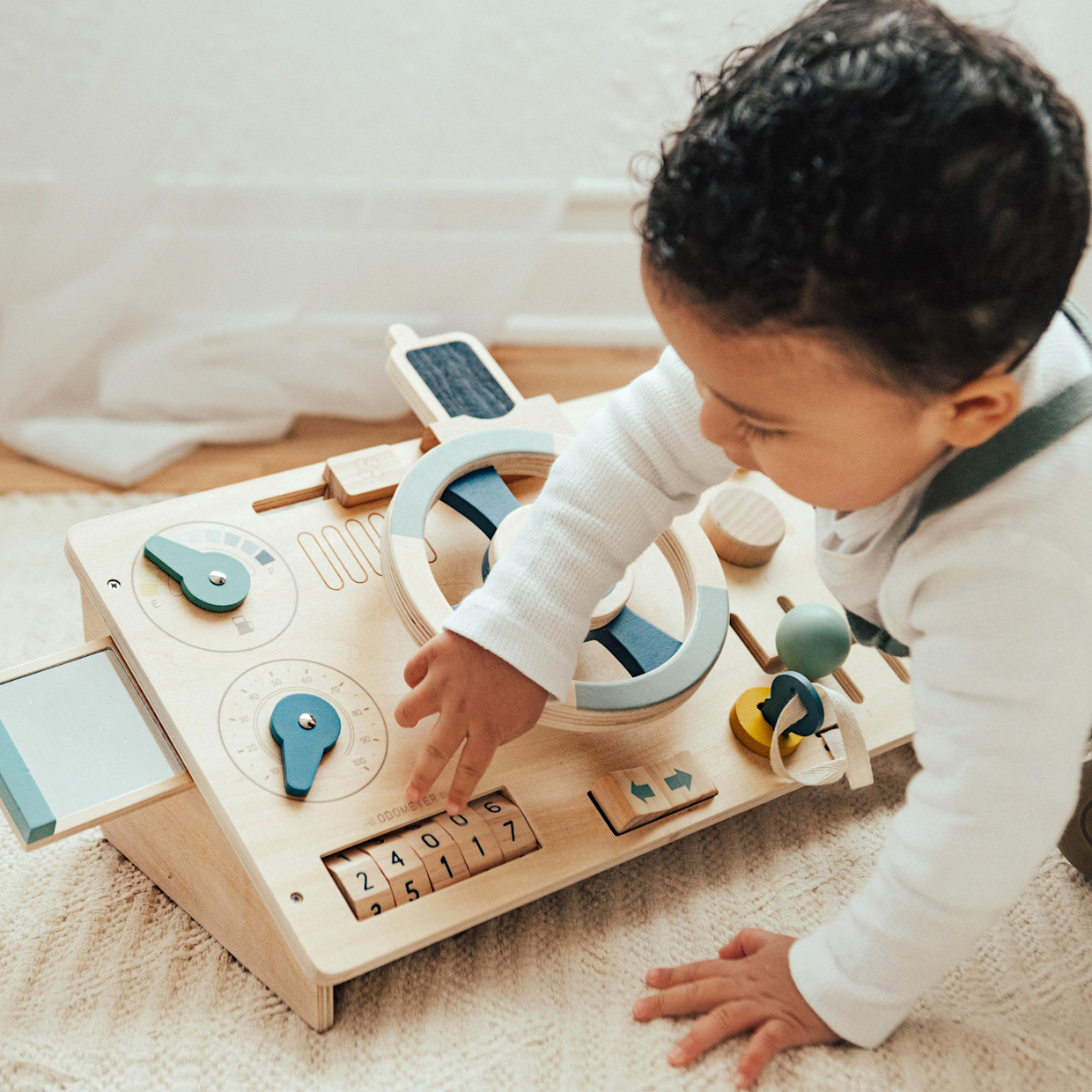 Wonder & Wise Beep Beep Busy Board.