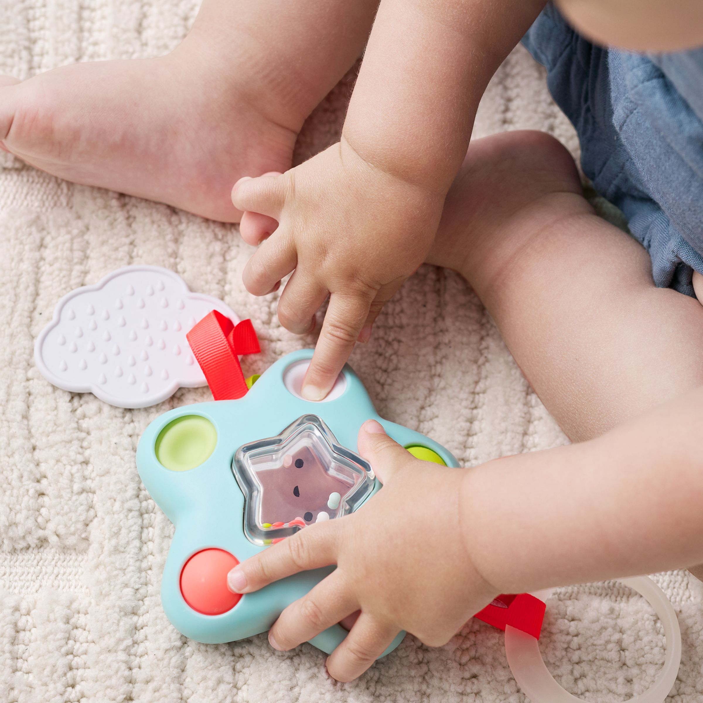 Skip Hop Silver Lining Cloud Pop Star Baby Sensory Toy.