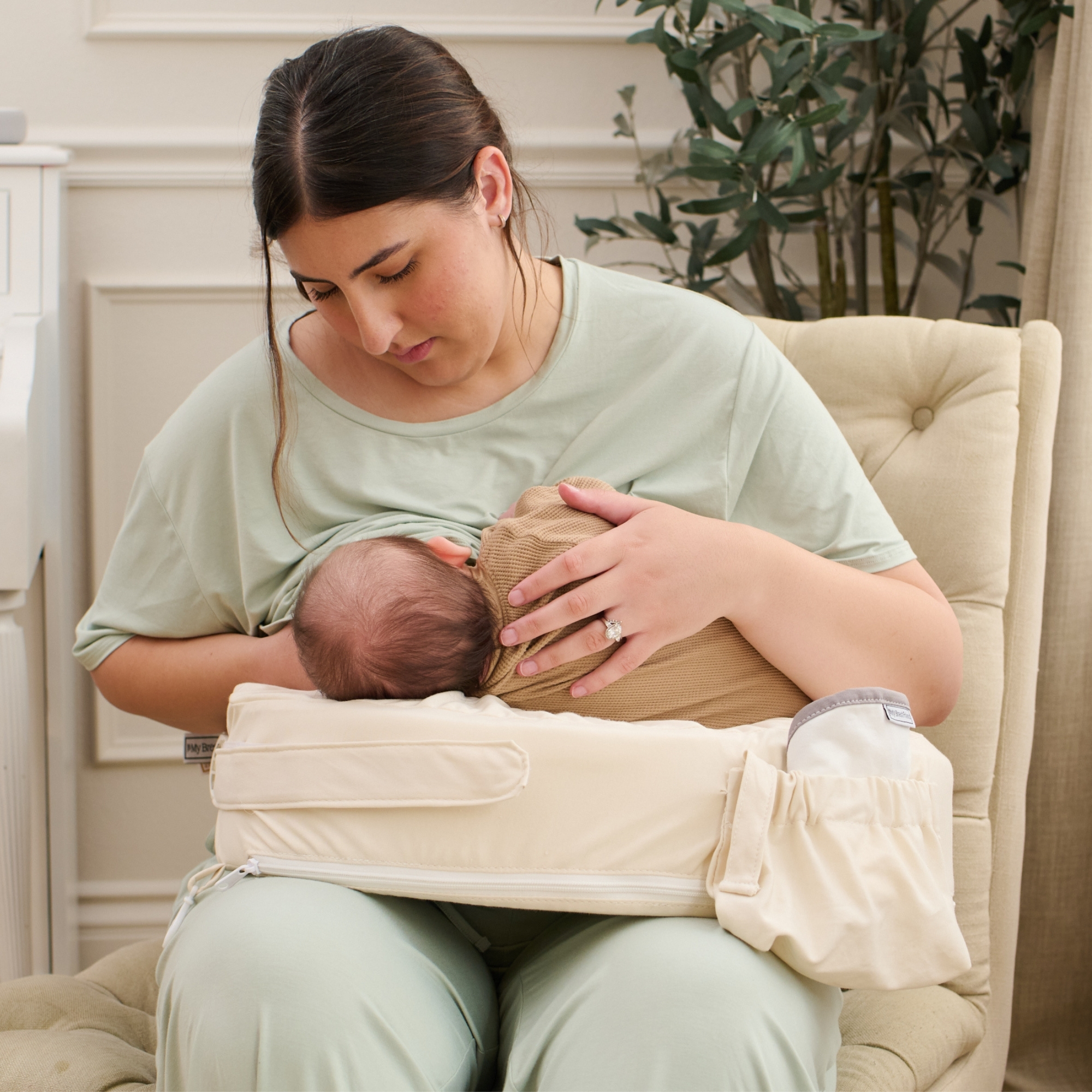 My Brest Friend Super Deluxe Organic Nursing Pillow - Oatmeal.