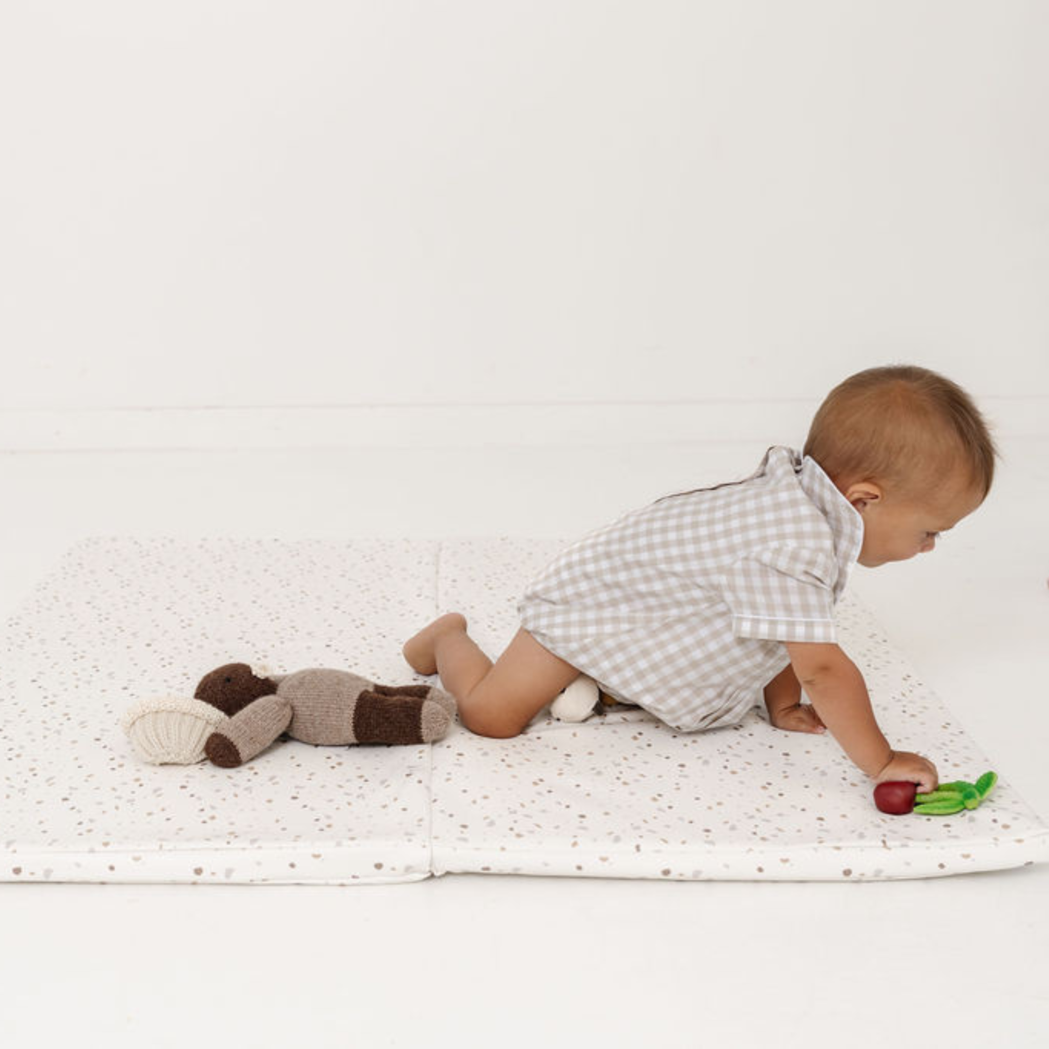 Toki Kids Standard Vegan Leather Play Mat - Terrazzo Chalk.