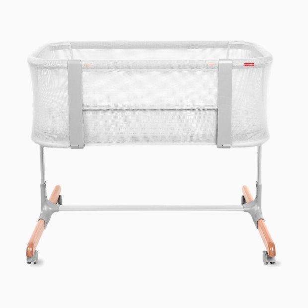 Skip Hop Cozy-Up 2-In-1 Bedside Sleeper Bassinet.