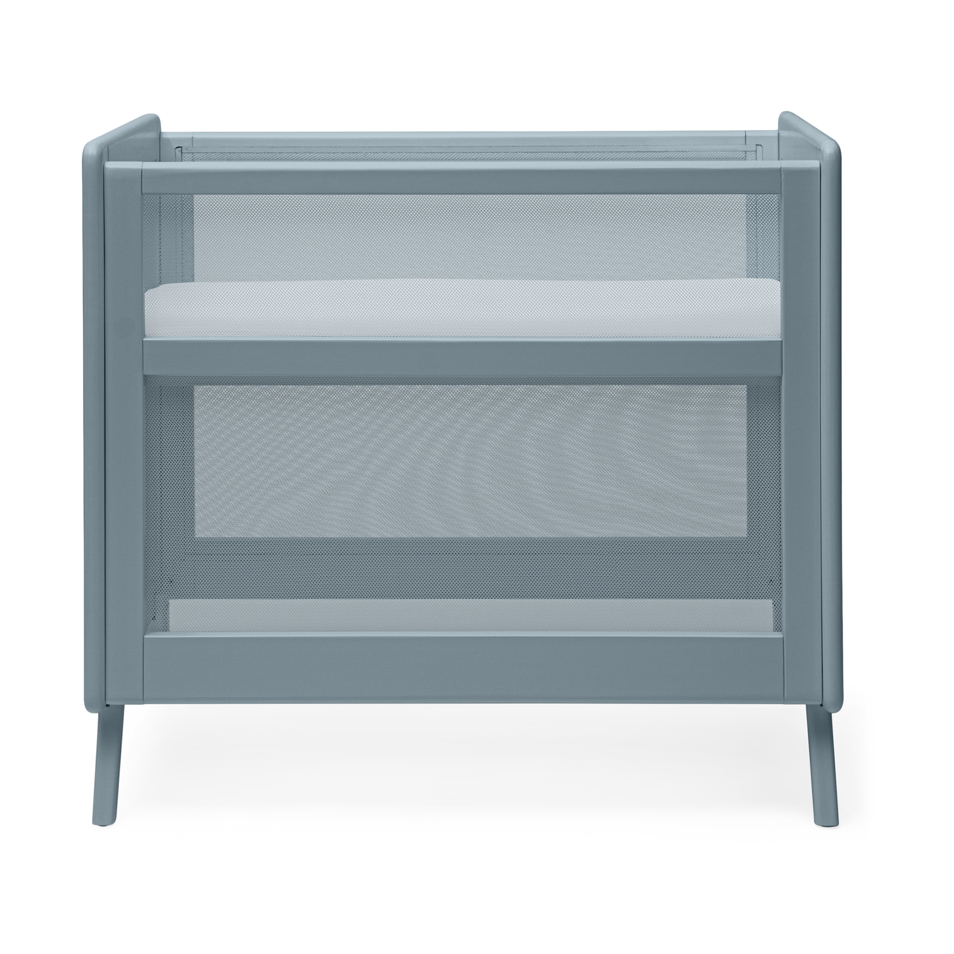 Halo 2-in-1 Breathable Mesh Convertible Mini Crib with Mattress.