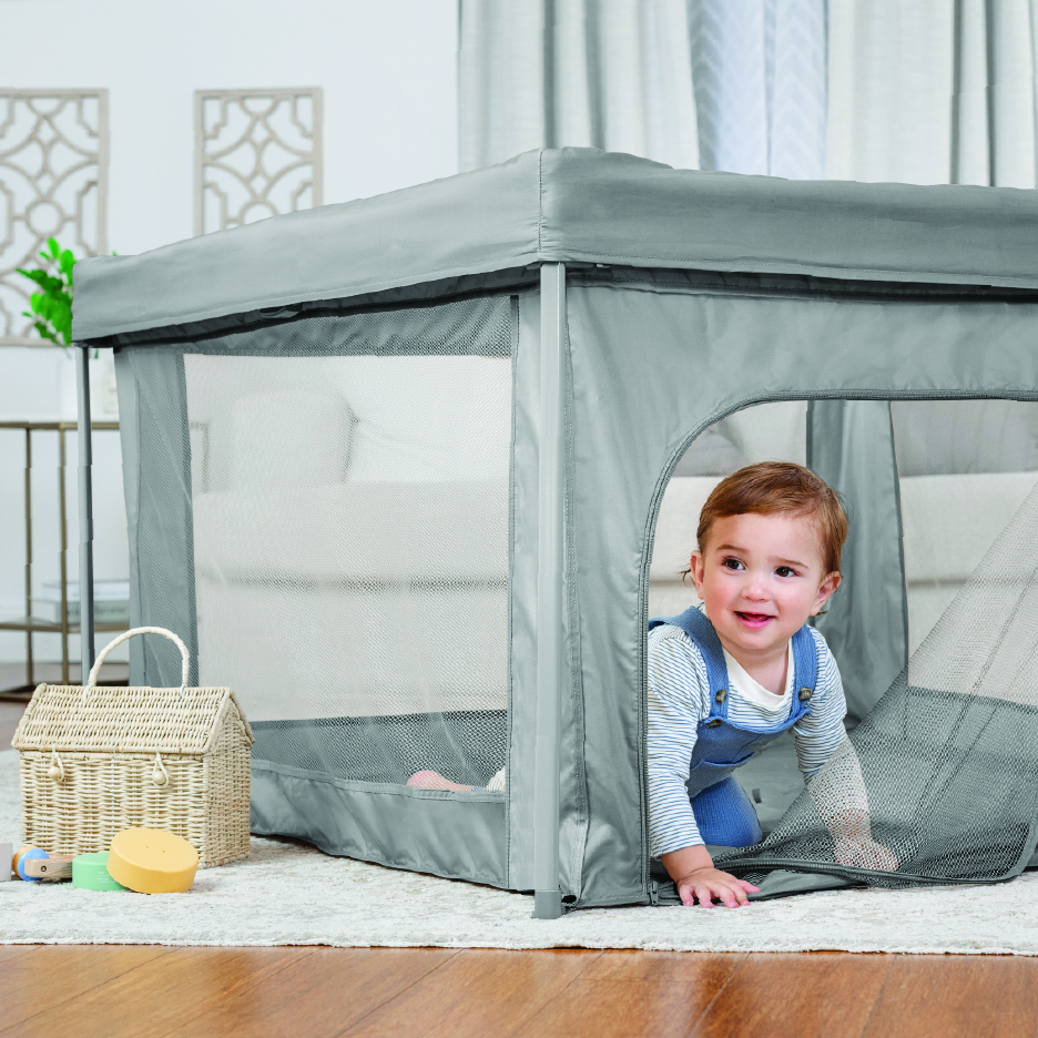 Baby Delight 50" Playport Playard.