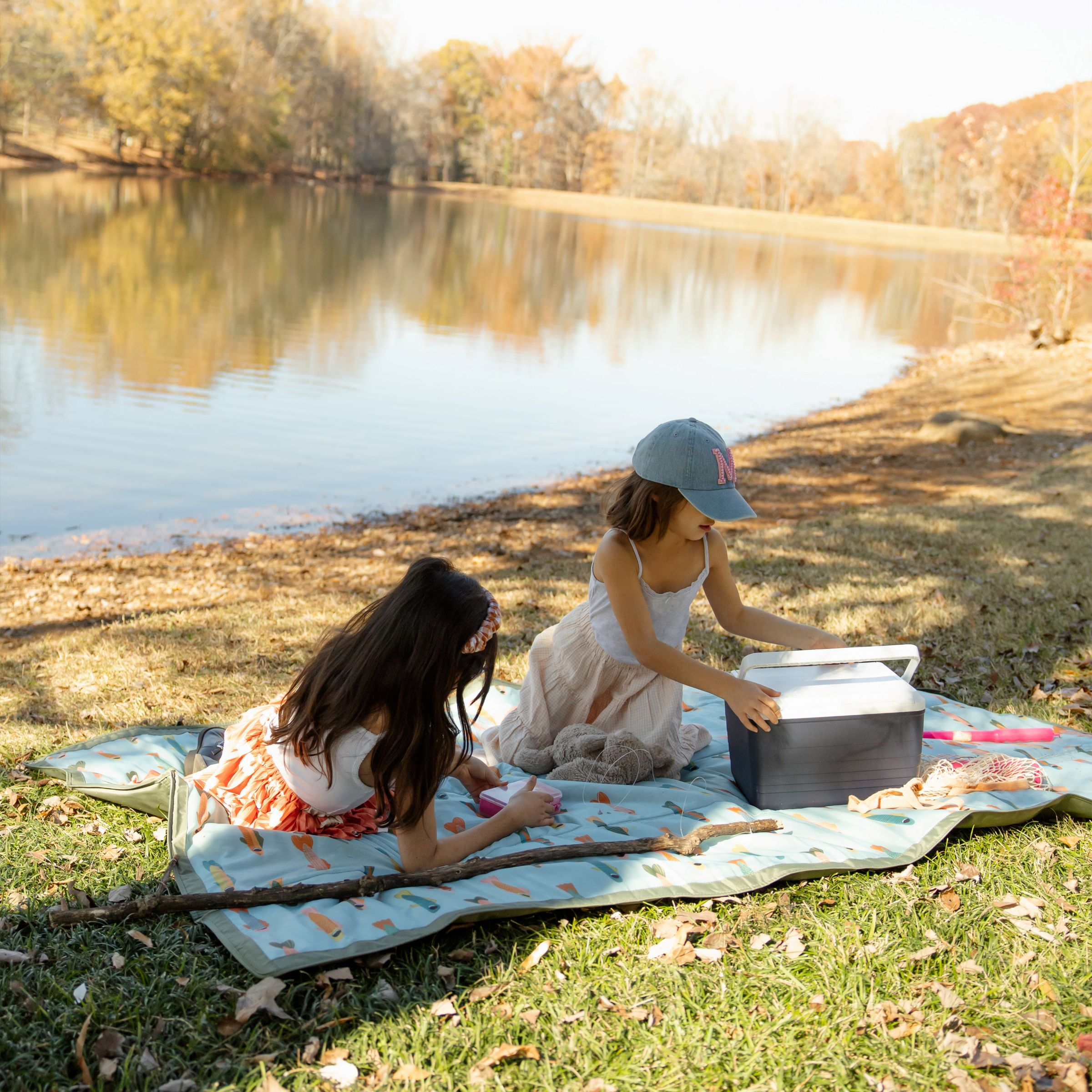 Little Unicorn Outdoor Blanket - Minnow Pond, 5 X 5 Ft.