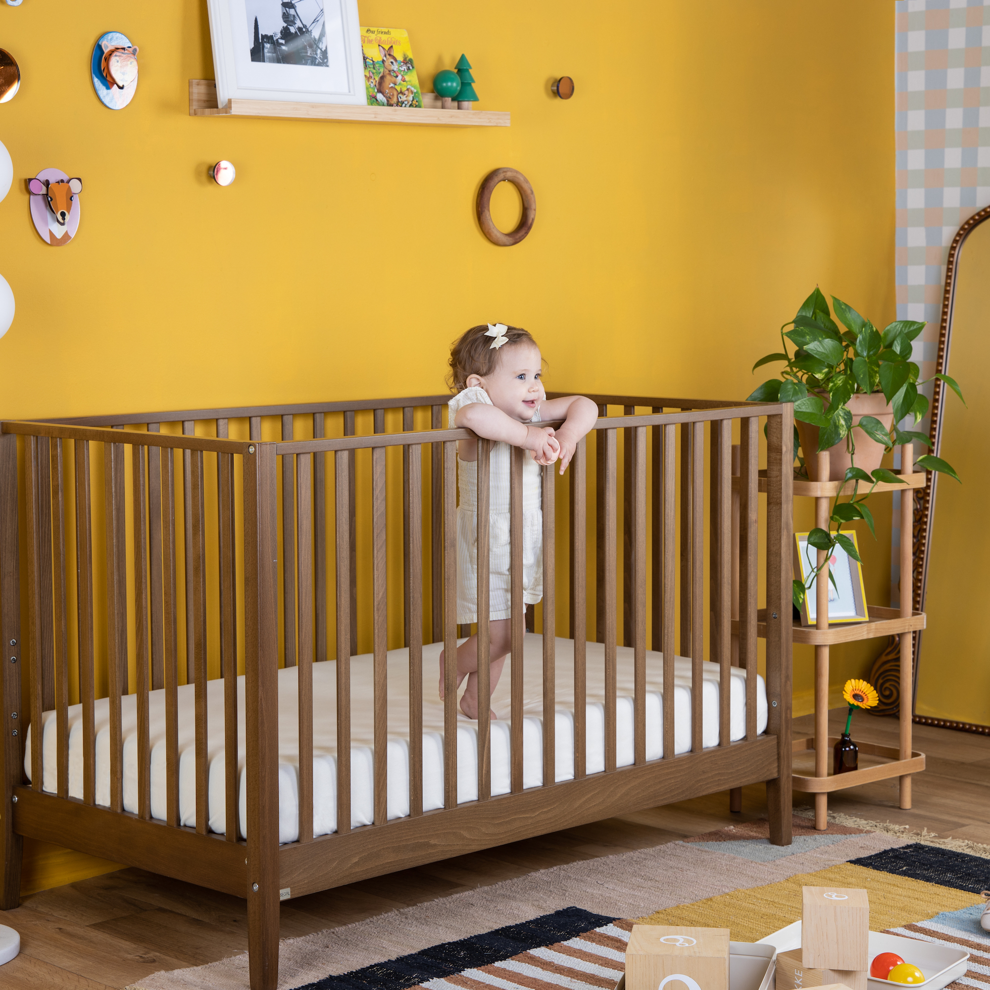 dadada LaLa 3-in-1 Convertible Crib - Walnut.