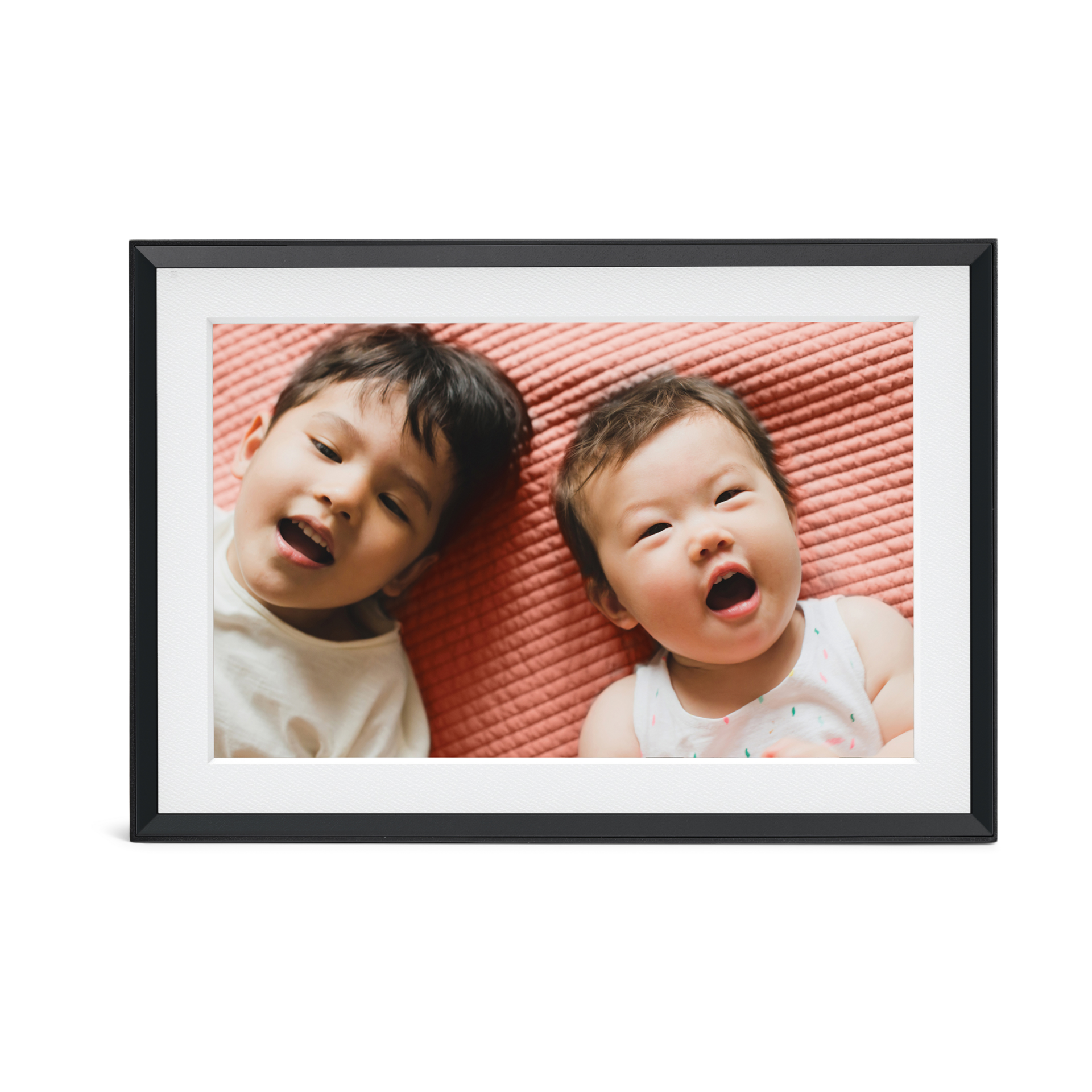 Aura Frames Carver Mat 10.1" WiFi Digital Picture Frame.