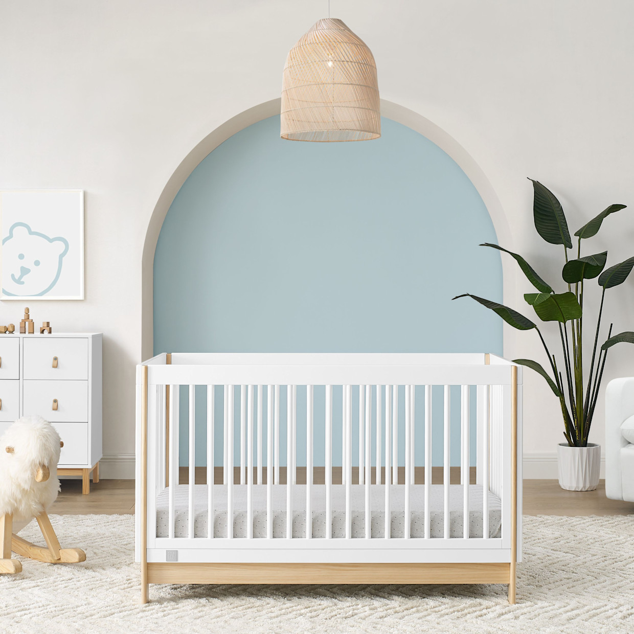 Delta Children babyGap Tate 4-in-1 Convertible Crib - Bianca White/Natural.