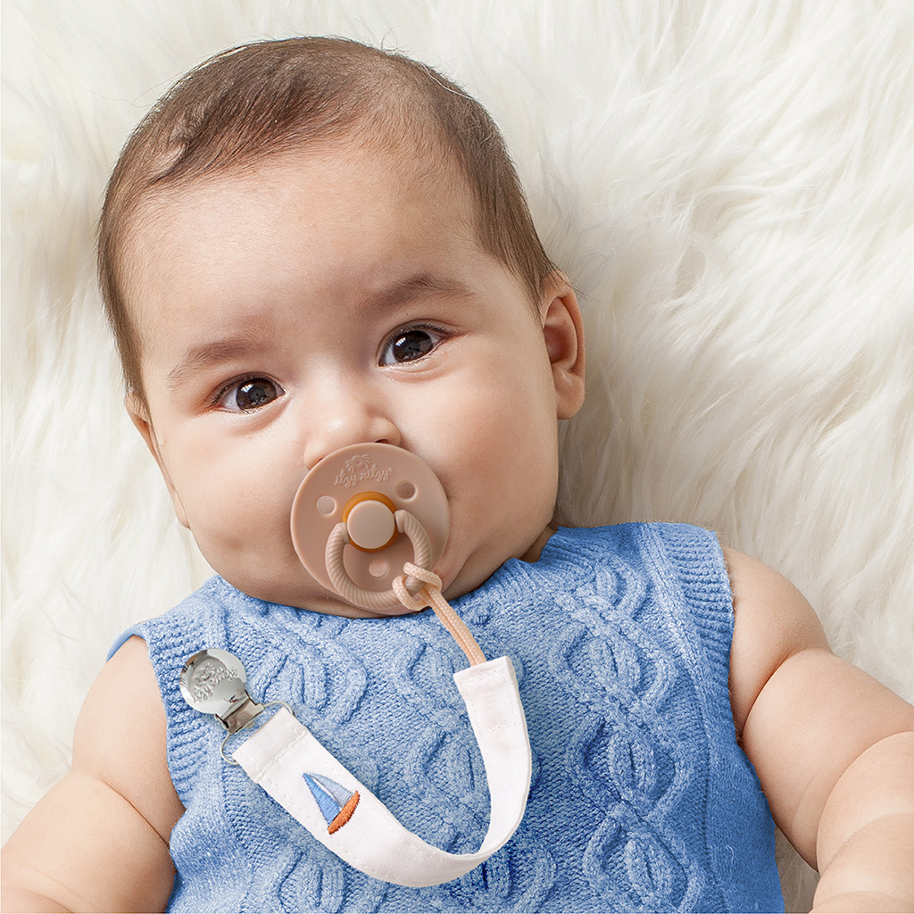 Itzy Ritzy Itzy Clip - Nautical.