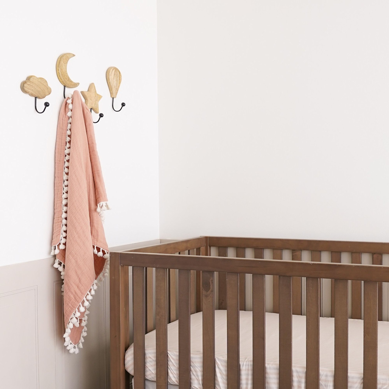 Crane Baby Skye Wooden Motif Hooks.