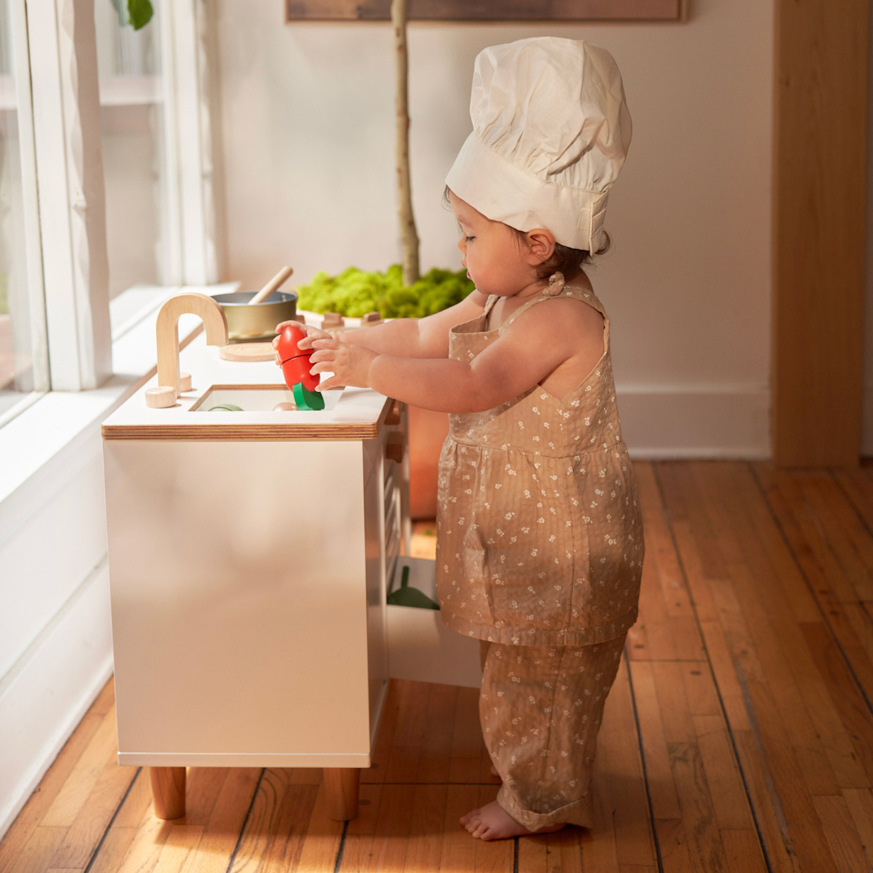 Lalo The Play Kitchen - Sage.