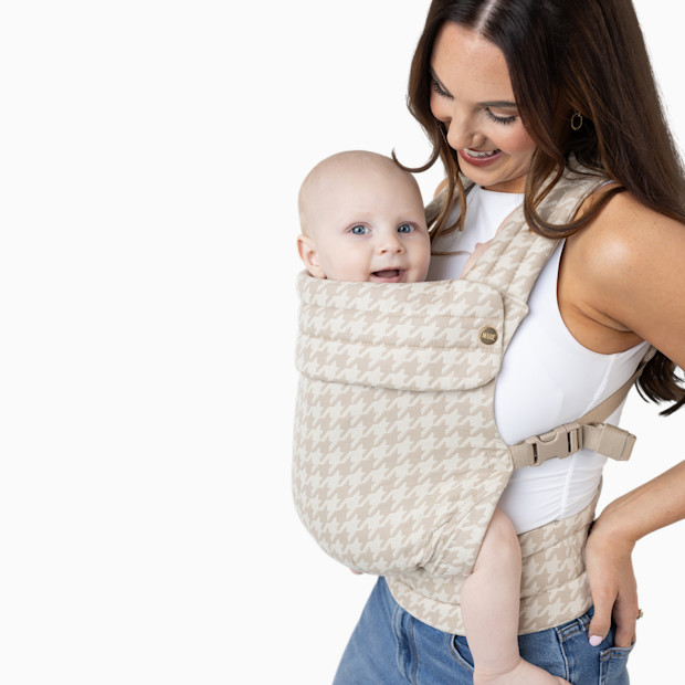 MABĒ The Monarch Baby Buckle Carrier.