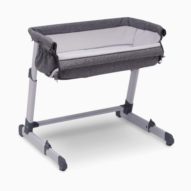 Simmons Kids Dream Bedside Baby Bassinet Sleeper.