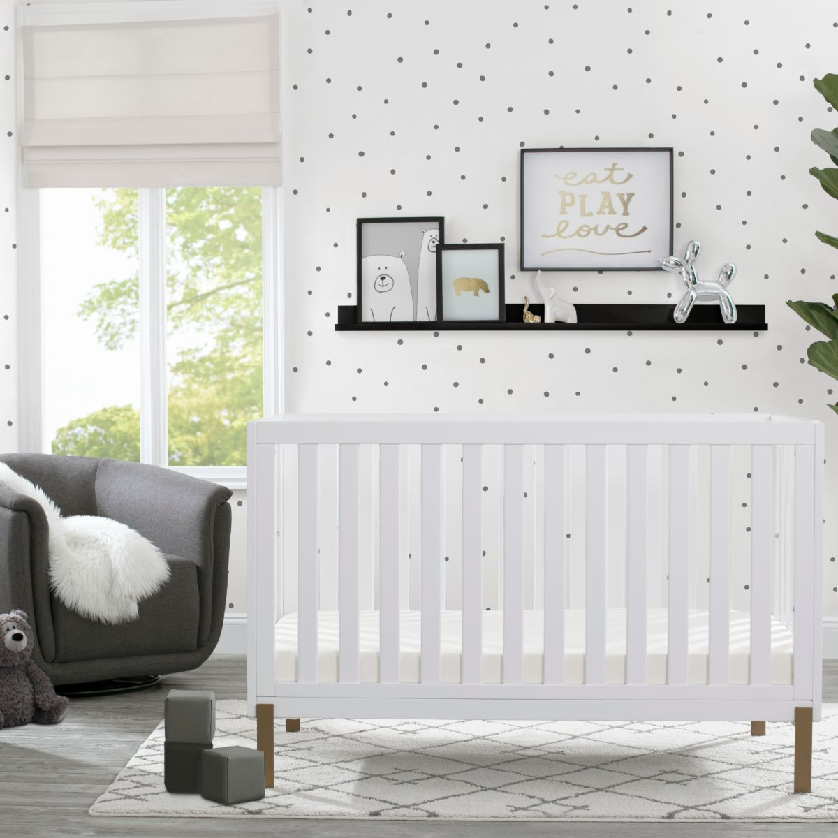 Delta Children Hendrix 4in1 Convertible Baby Crib Bianca White With