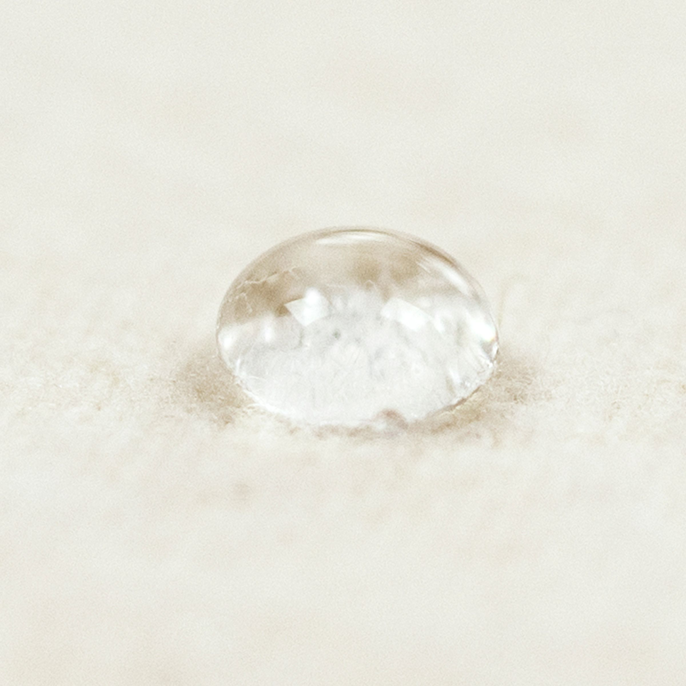 Snüz SnuzPod5 Waterproof Mattress Protector - White.