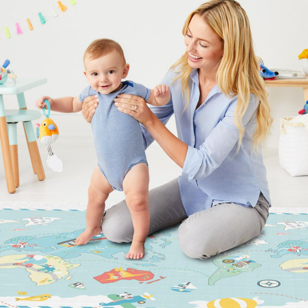 Skip Hop DOUBLEPLAY Reversible Playmat - Little Travelers/Herringbone.