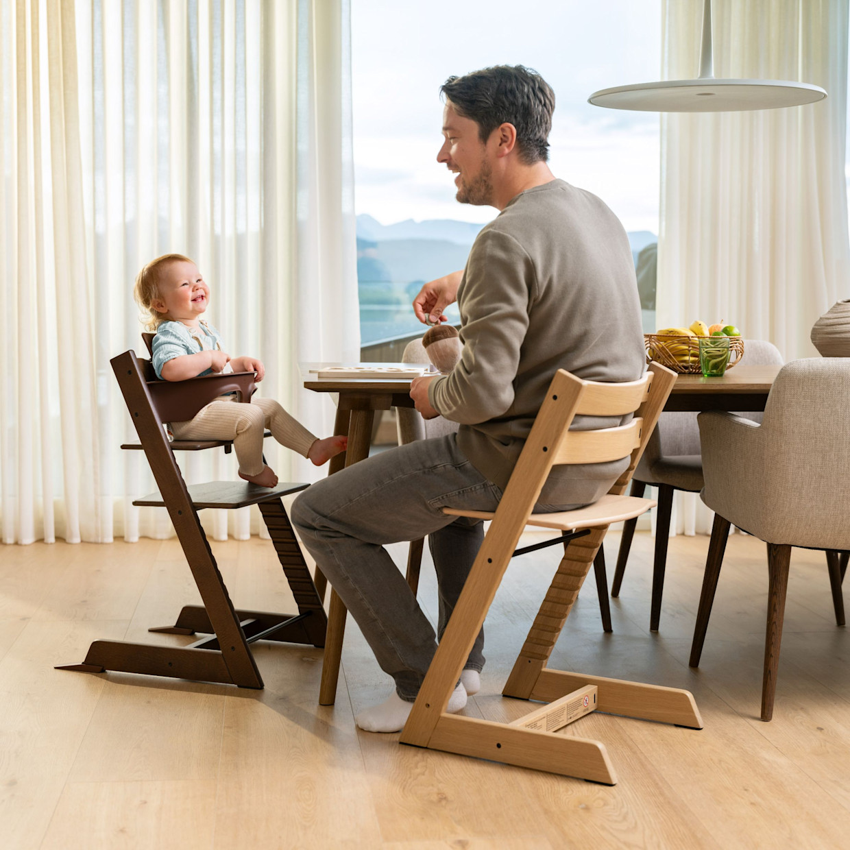 Stokke Tripp Trapp High Chair Complete² + Newborn Set - Oak Warm Brown/Wheat Cream Cushion/Black Tray.