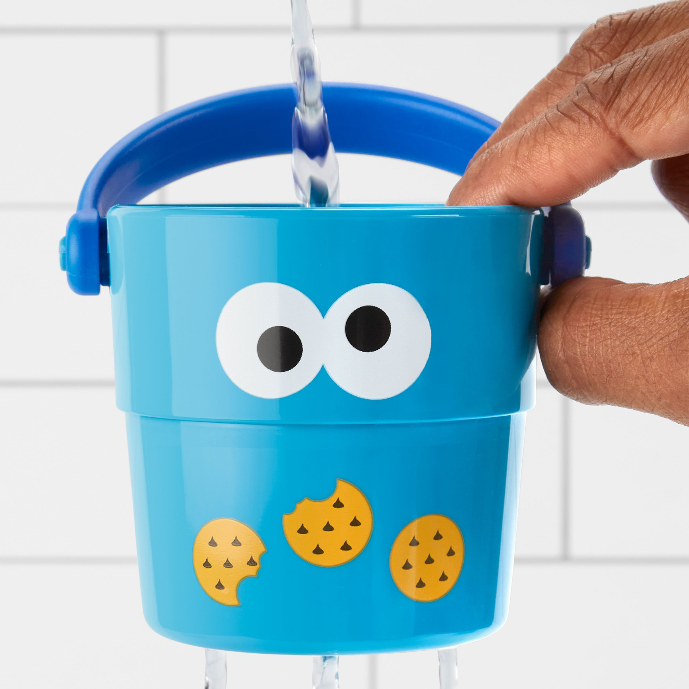Skip Hop Sesame Street Stack & Pour Bath Buckets.