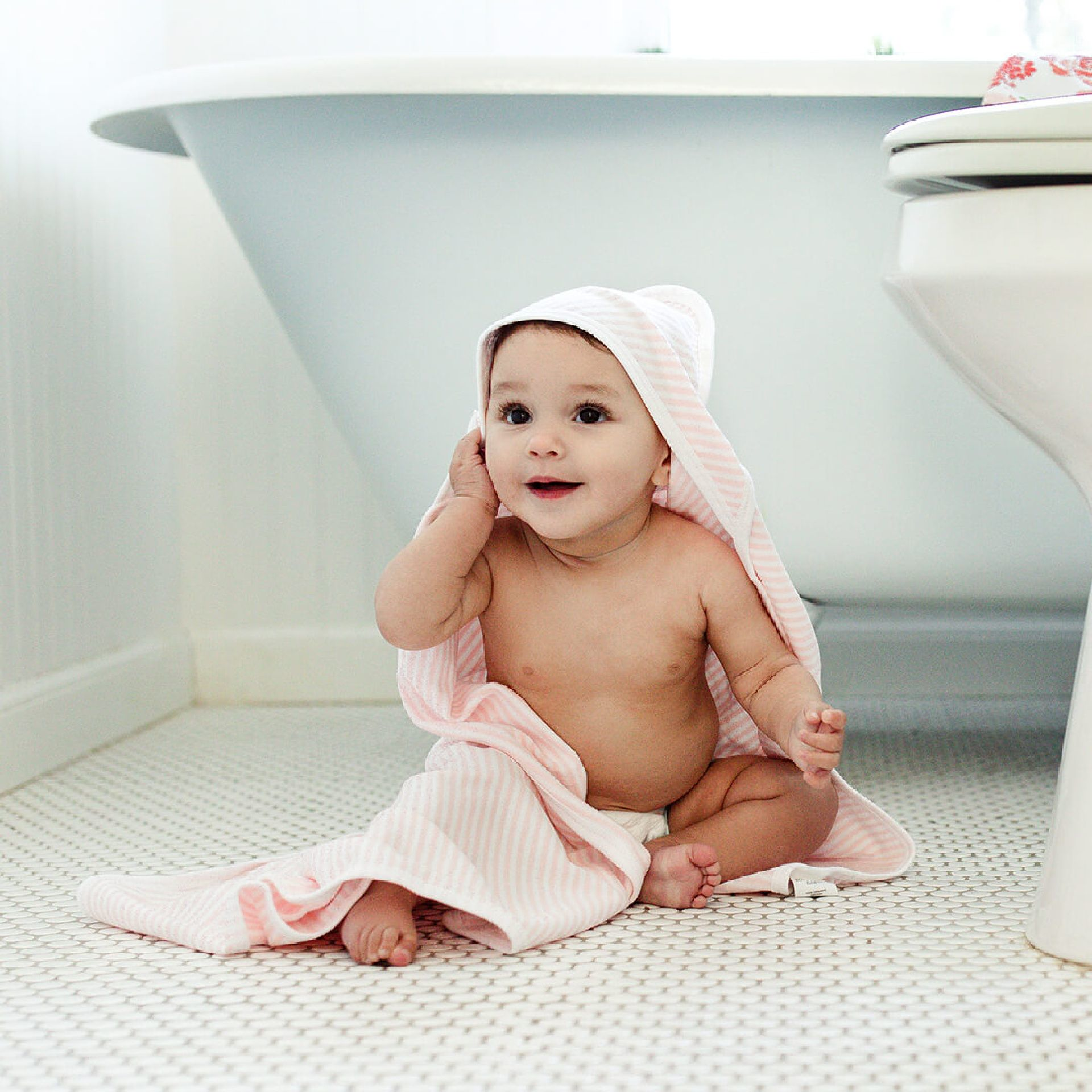 Burt's Bees Baby Organic SinglePly Hooded Towel (2 Pack) Rosy Spring