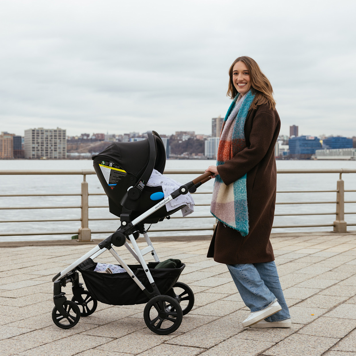 Mockingbird Single Stroller 2.0 - Sea/Windowpane Canopy With Penny Leather.