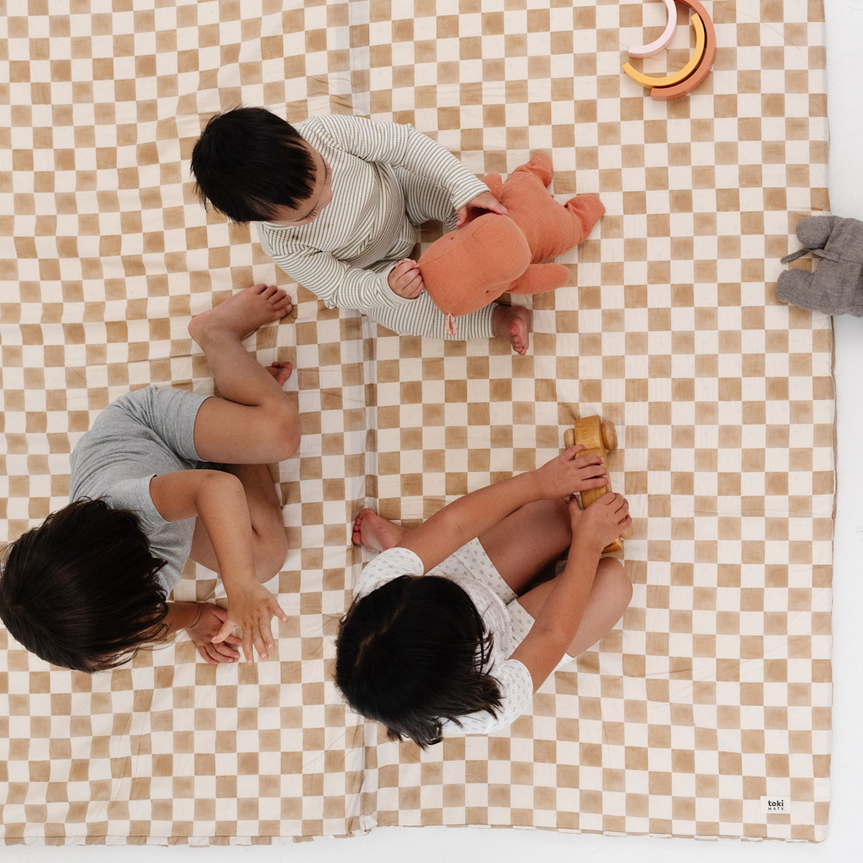 Toki Kids Mega Organic Cotton Play Mat - Checker Toffee.