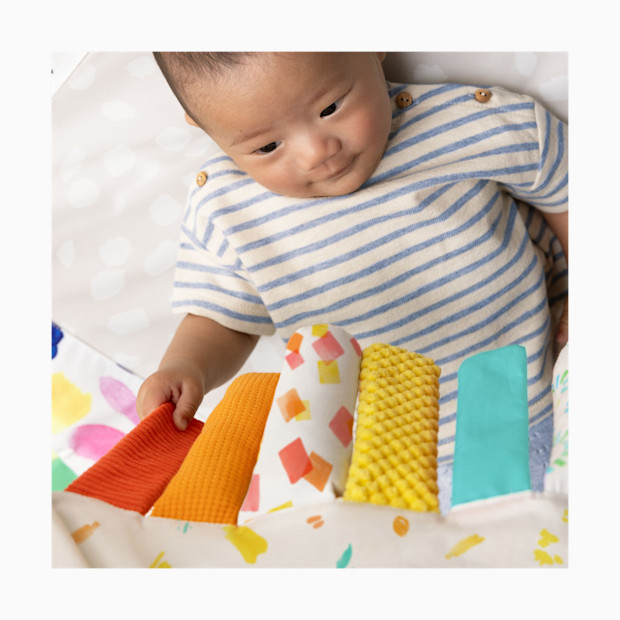 Lovevery The Sensory Strands.