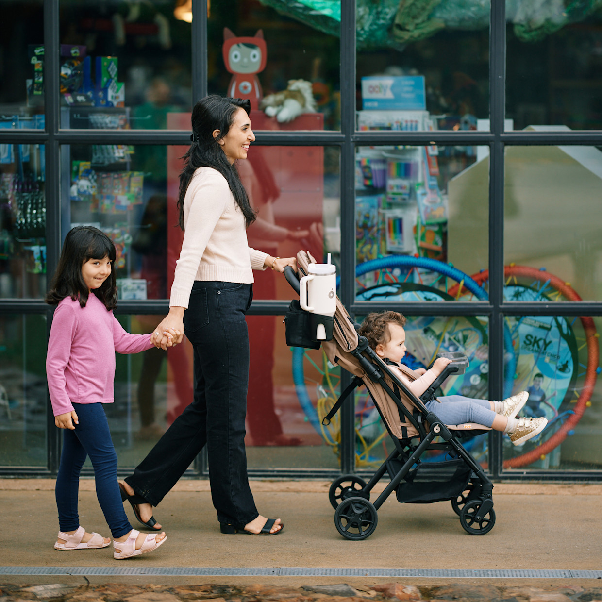 Zoe The Traveler Lightweight Stroller - Clay.