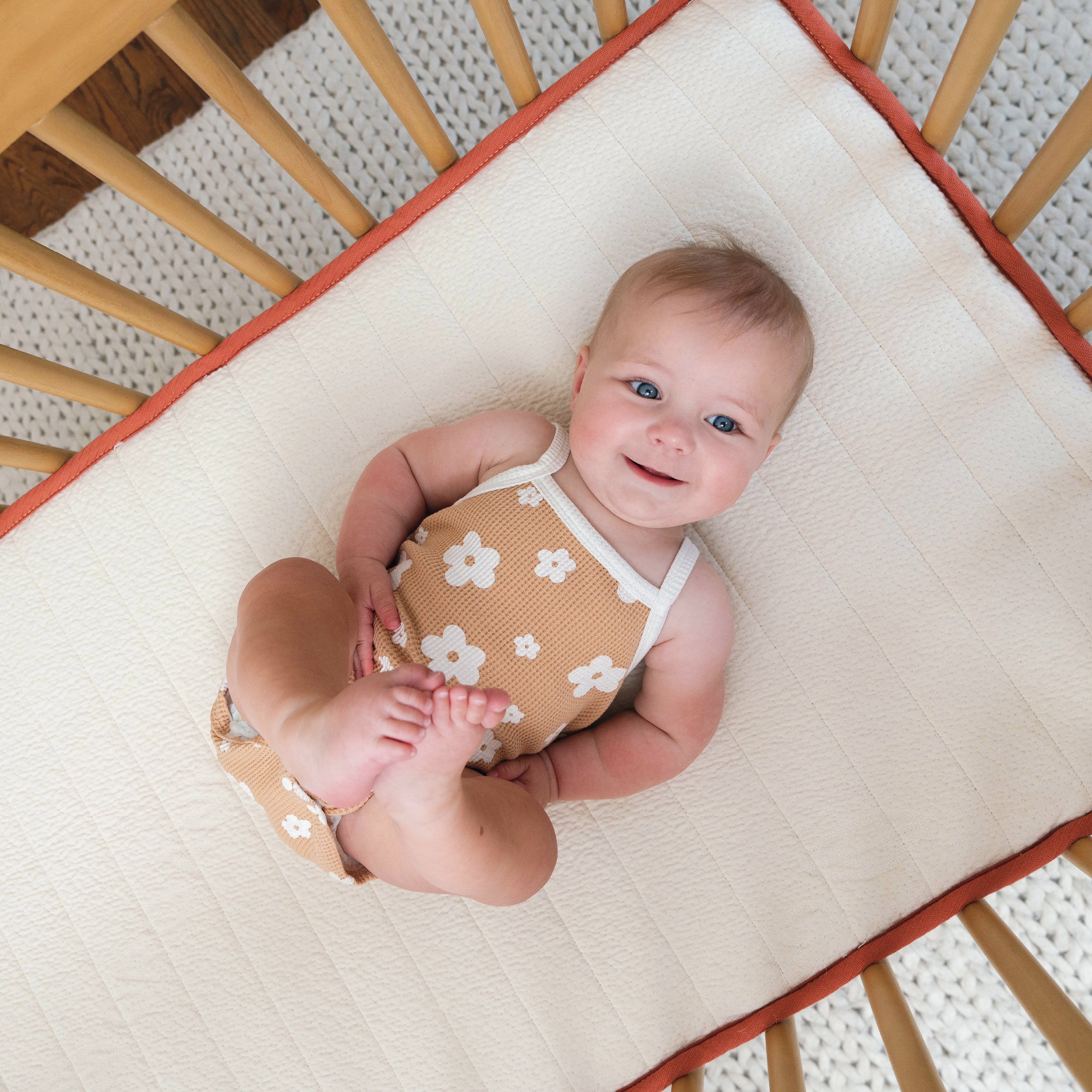 babyletto babyletto x Avocado Mini Crib Size Organic Mattress.