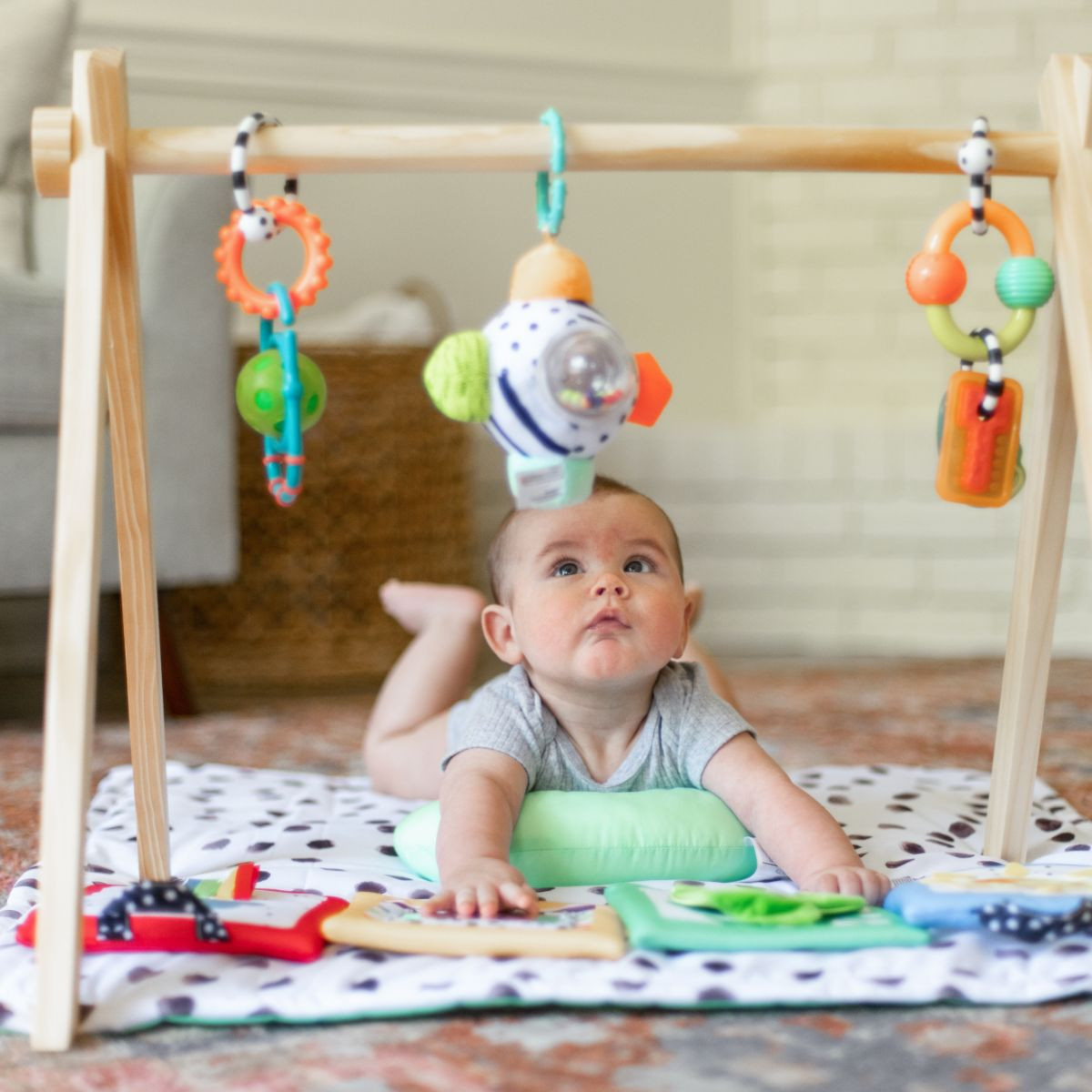 Sassy Sassy x Babylist Sensory Stages Developmental Play Gym.