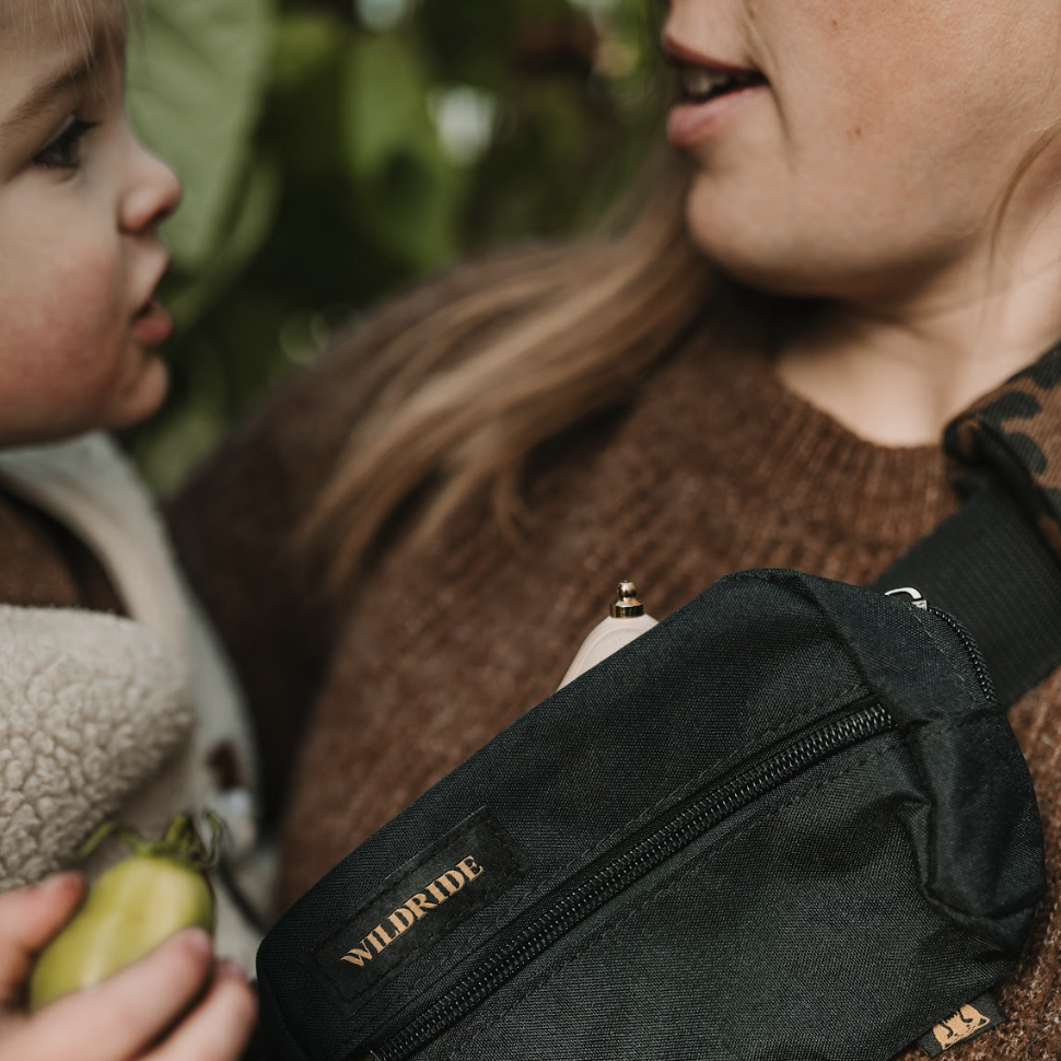 Wildride Slide-on Accessory Bag - Black.