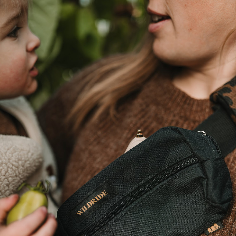 Wildride Slide-on Accessory Bag - Black.