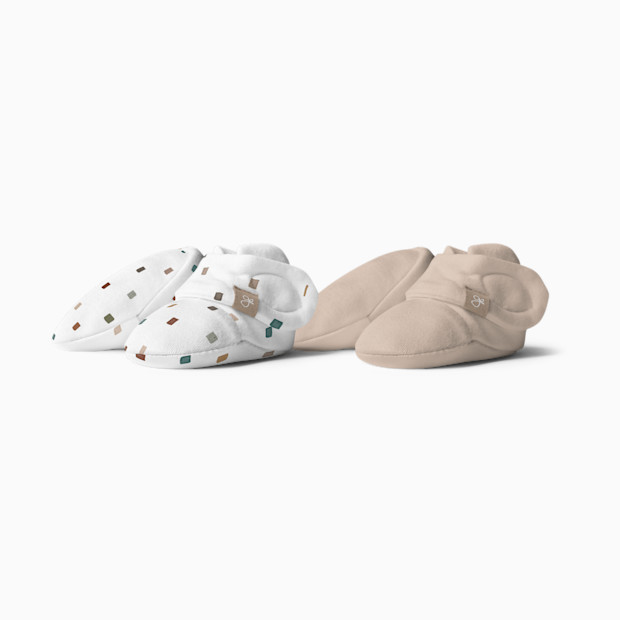 Goumi Kids Stay-On Baby Booties (2 pack) - City Blocks +Sandstone, 3-6 Months.