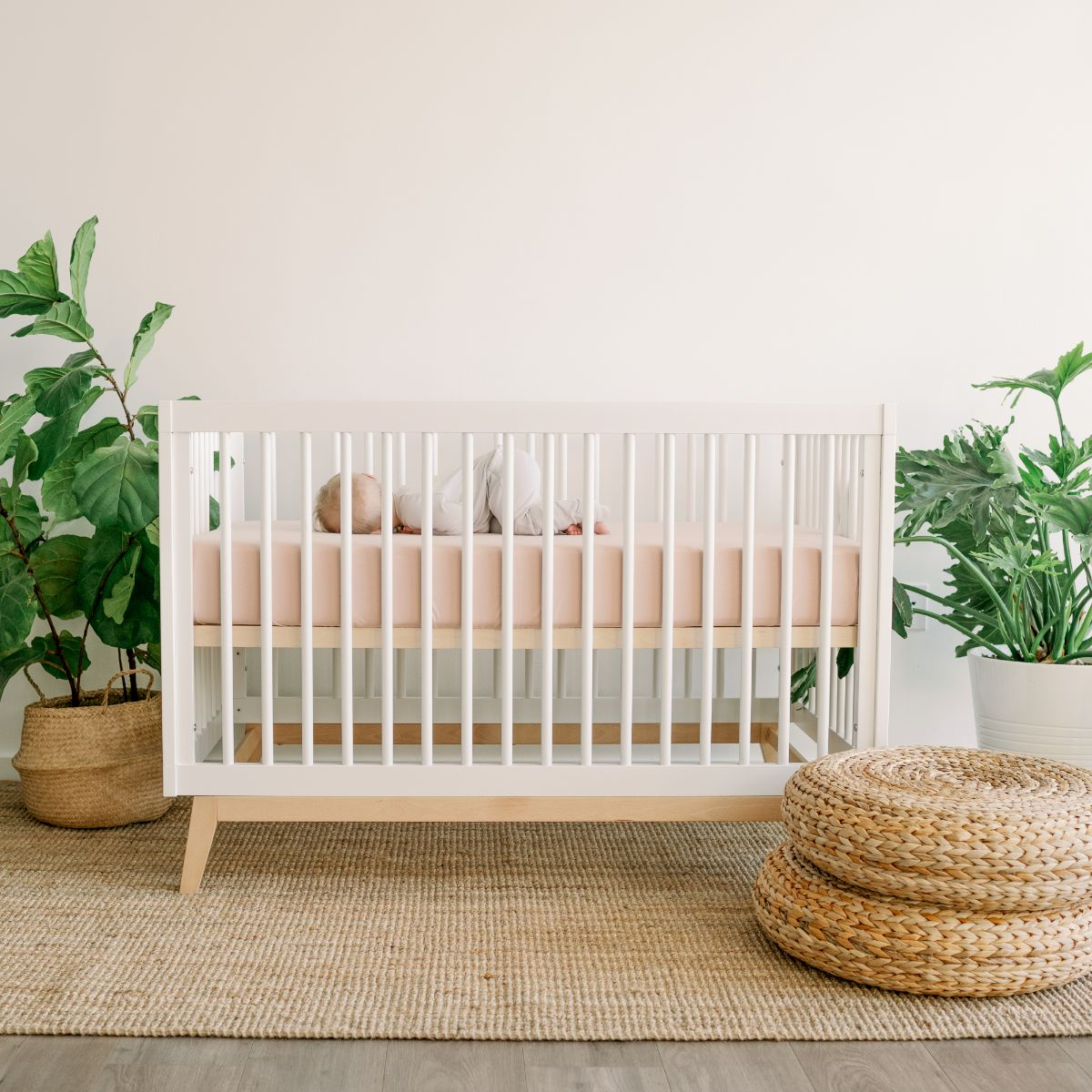 dadada Soho 3-in-1 Convertible Crib - White/Natural.