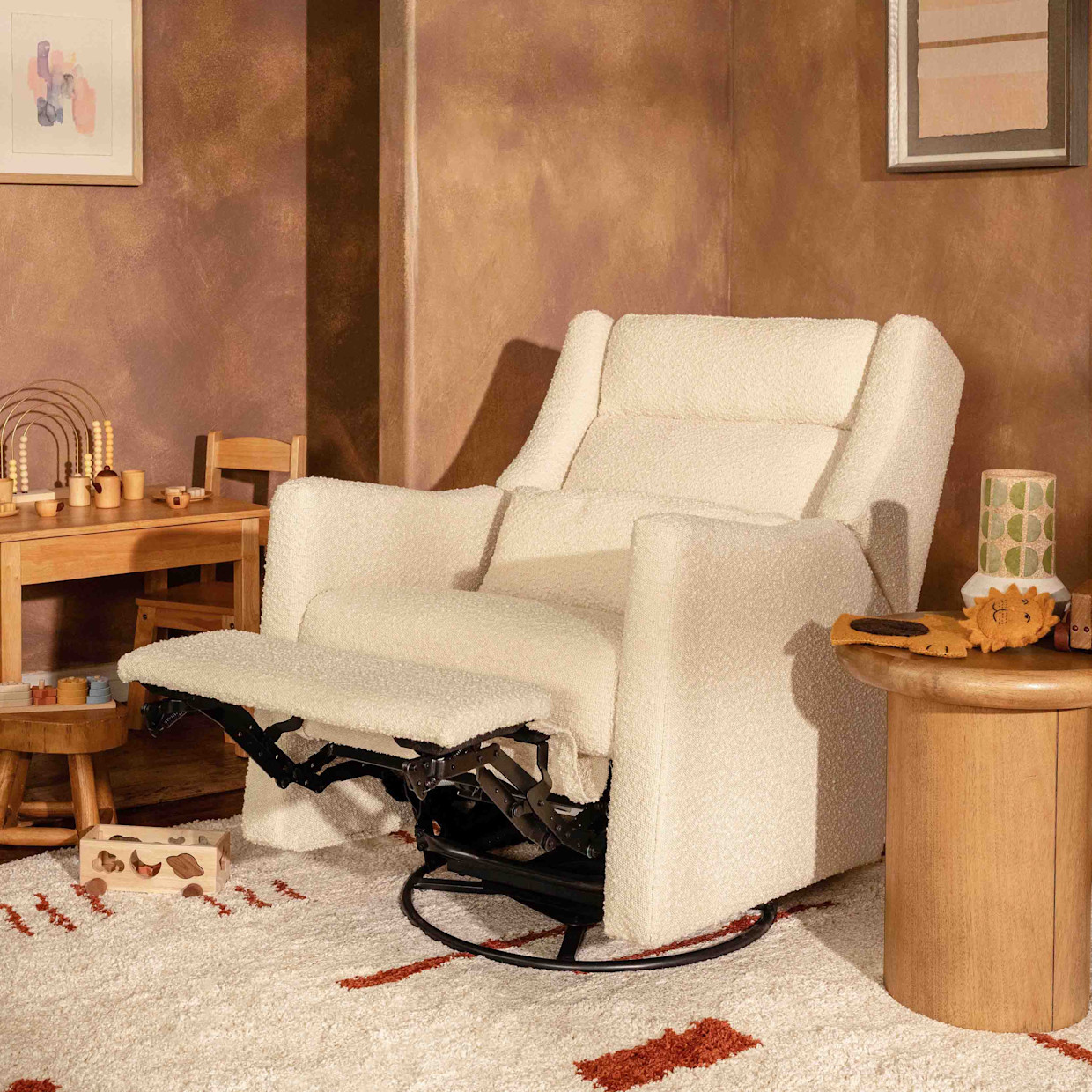 babyletto Kiwi Plus Power Recliner and Swivel Glider - Performance Ivory Boucle.