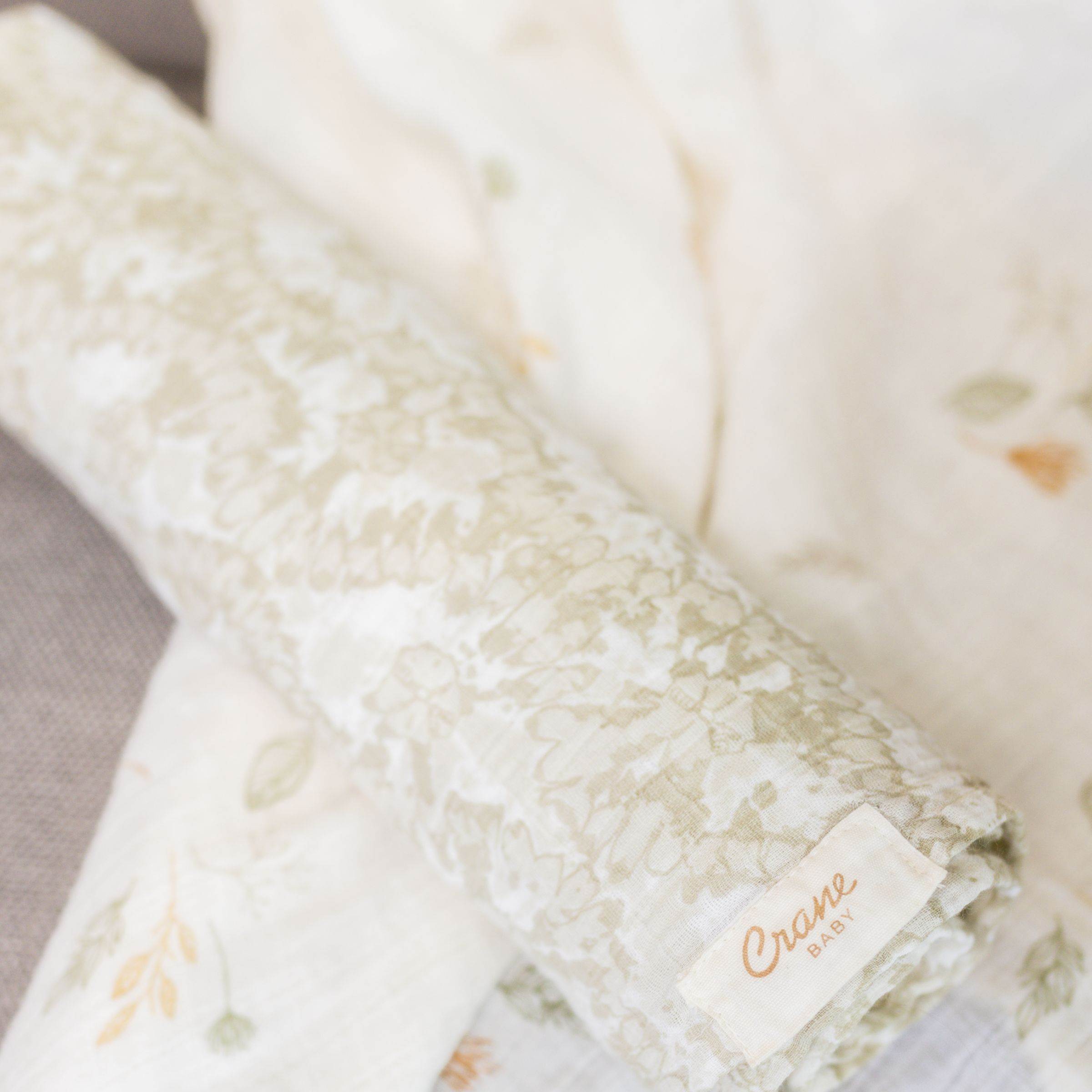 Crane Baby Cotton Muslin Swaddles (2 Pack) Willow Dainty Leaf