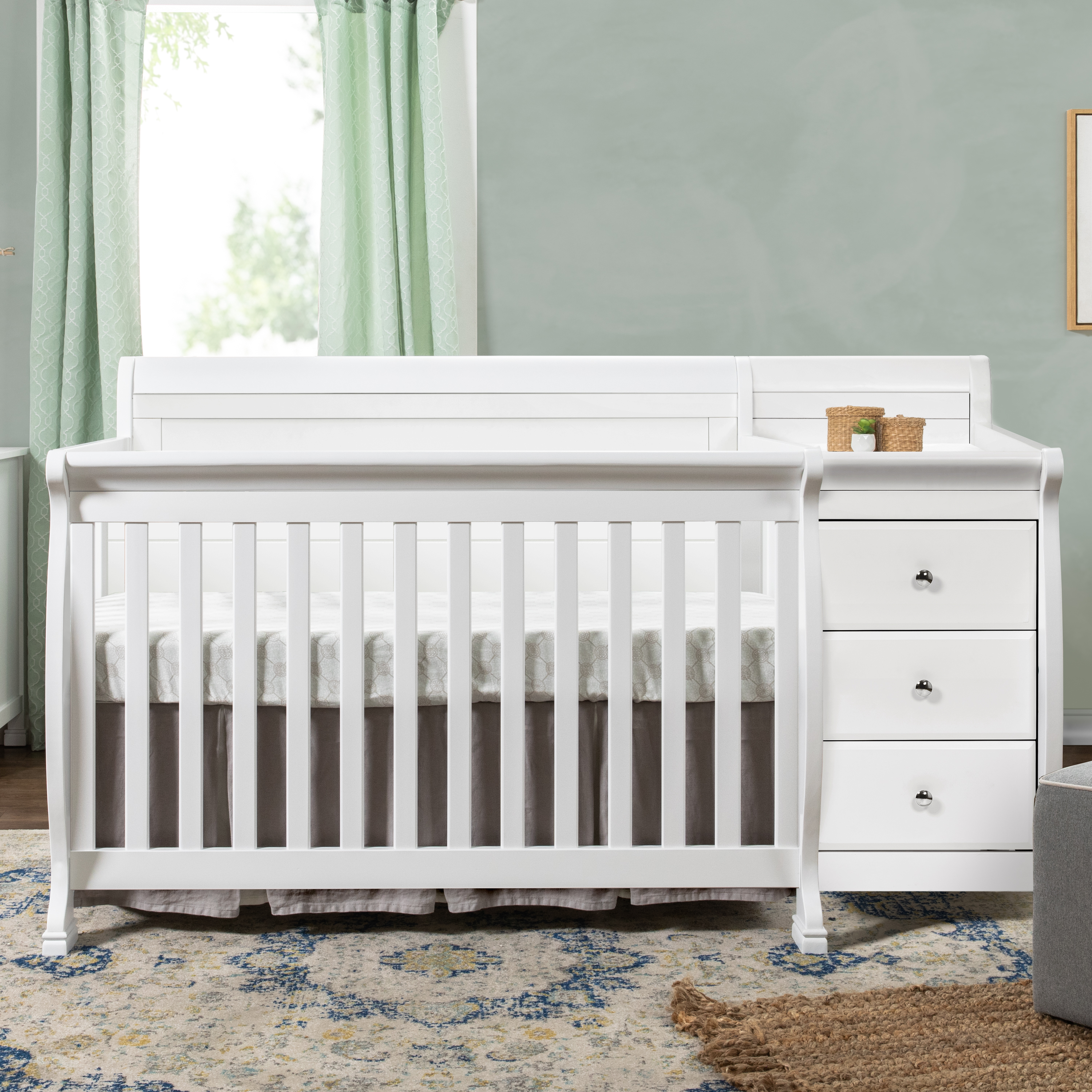 daVinci Kalani 4-in-1 Crib and Changer Combo.