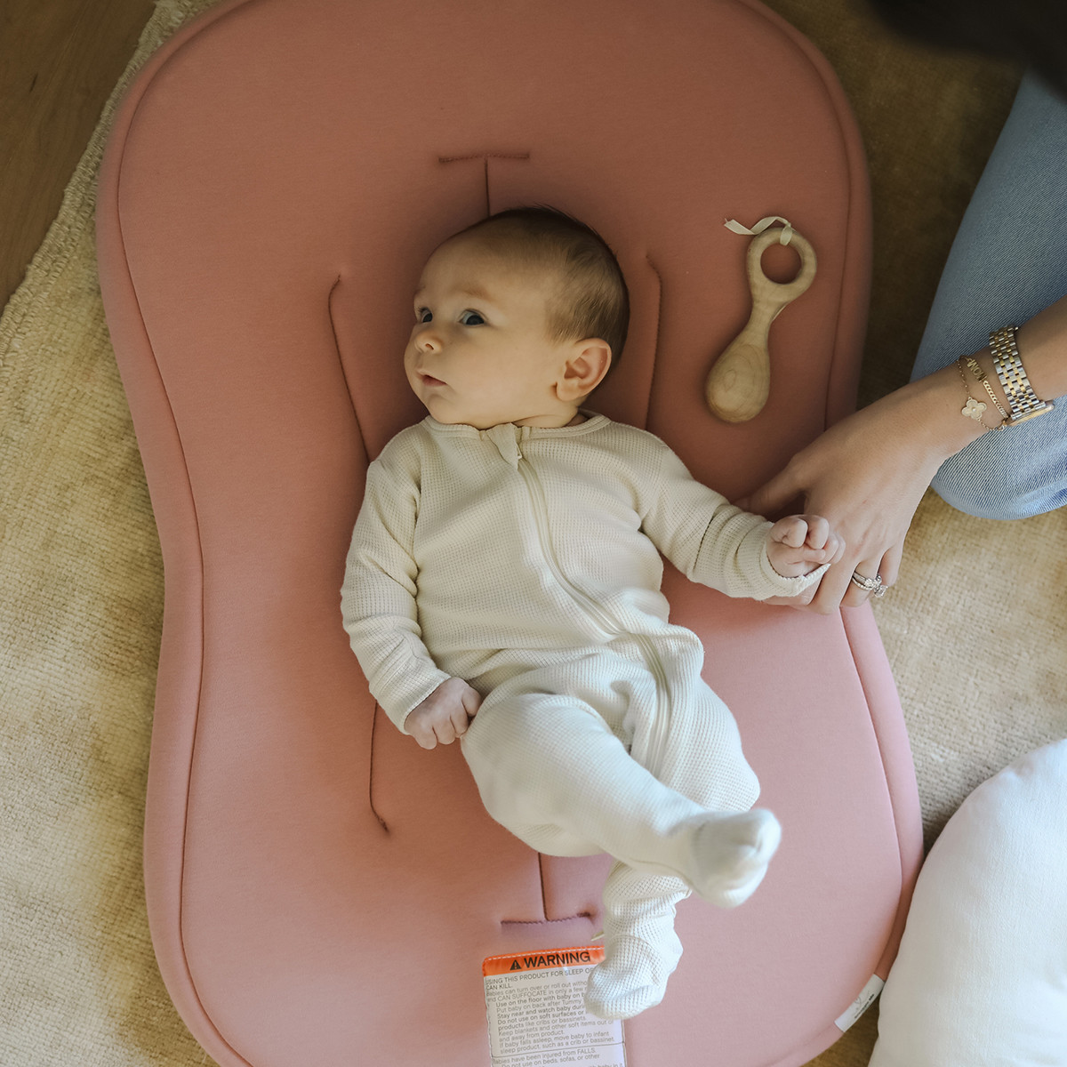 Snuggle Me Organic Infant Lounger Curve - Gumdrop.