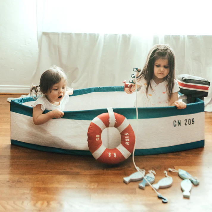 Wonder & Wise Gone Fishing Accessories Set.