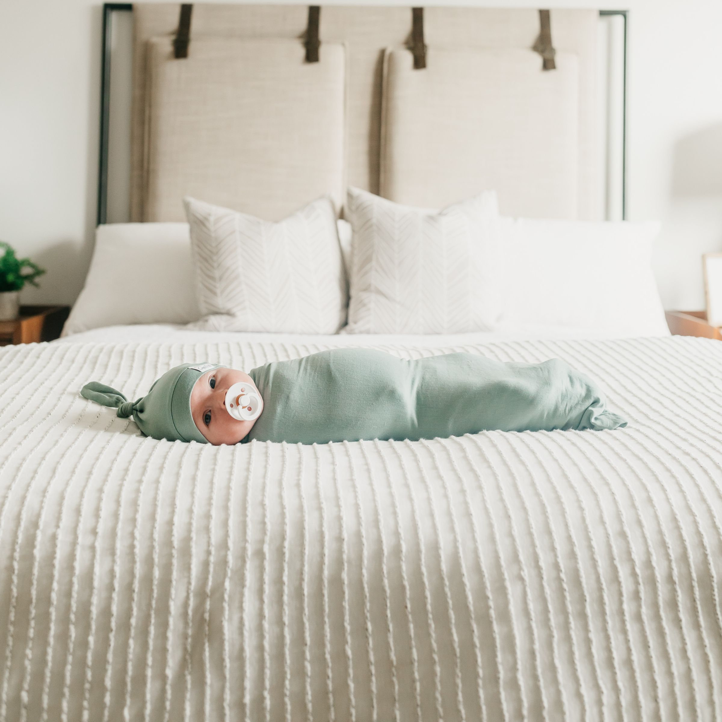 Copper Pearl Top Knot Hat - Briar.