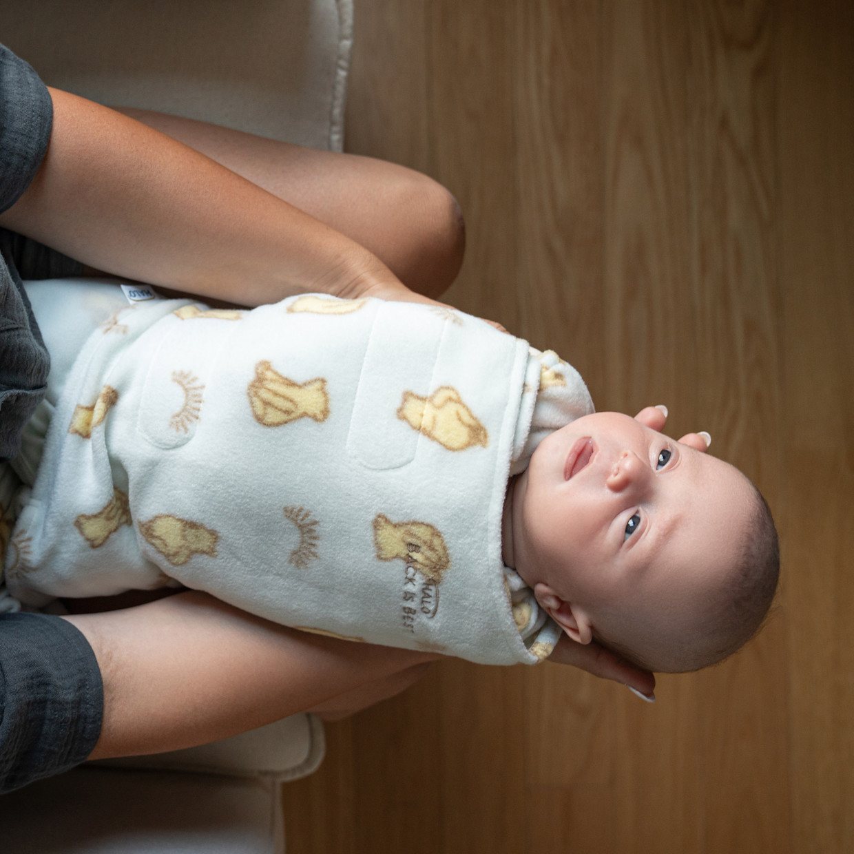 Halo Disney SleepSack Swaddle Micro Fleece - Winnie Sunshine, Newborn.