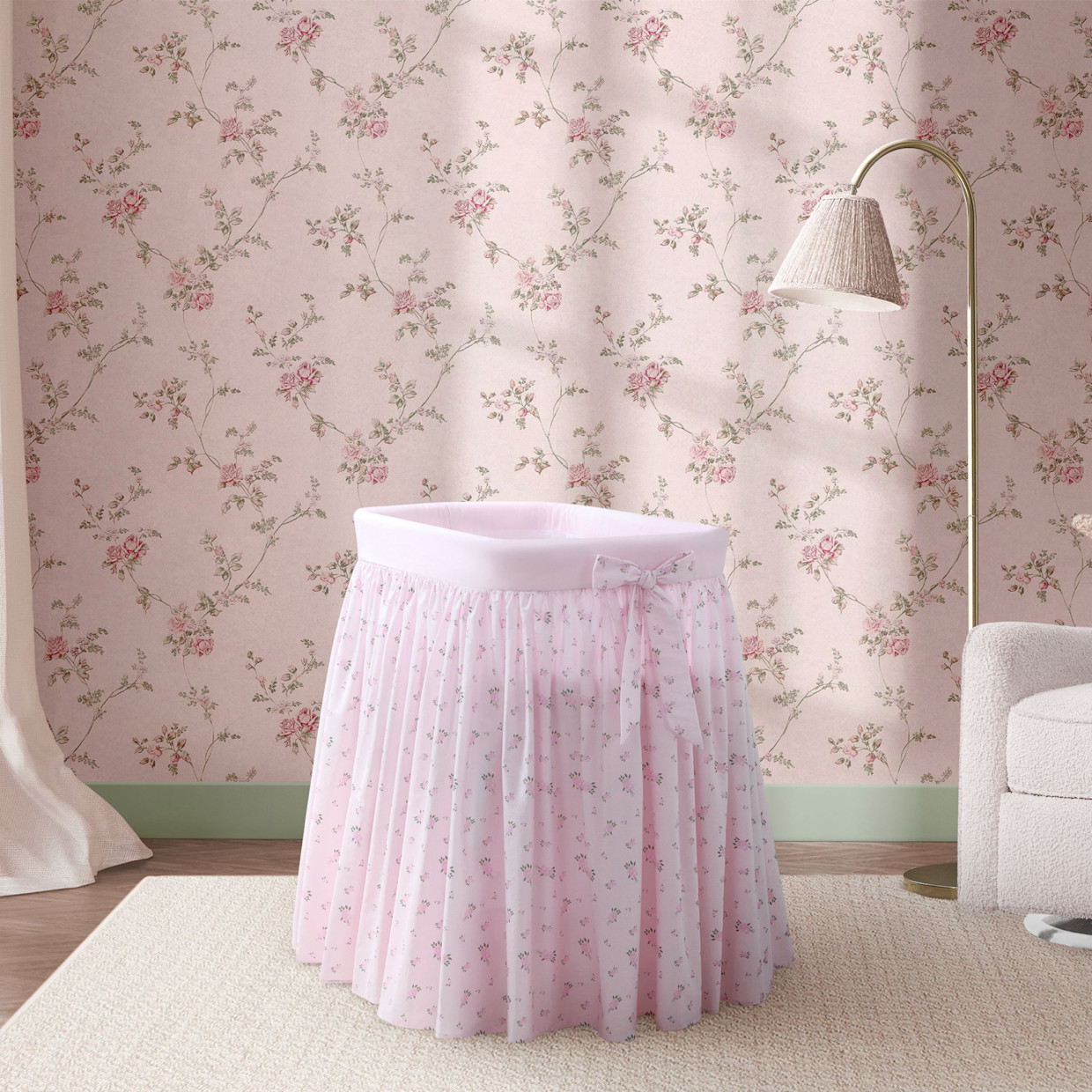 Delta Children Flora Gliding Bassinet - Pink Roses.