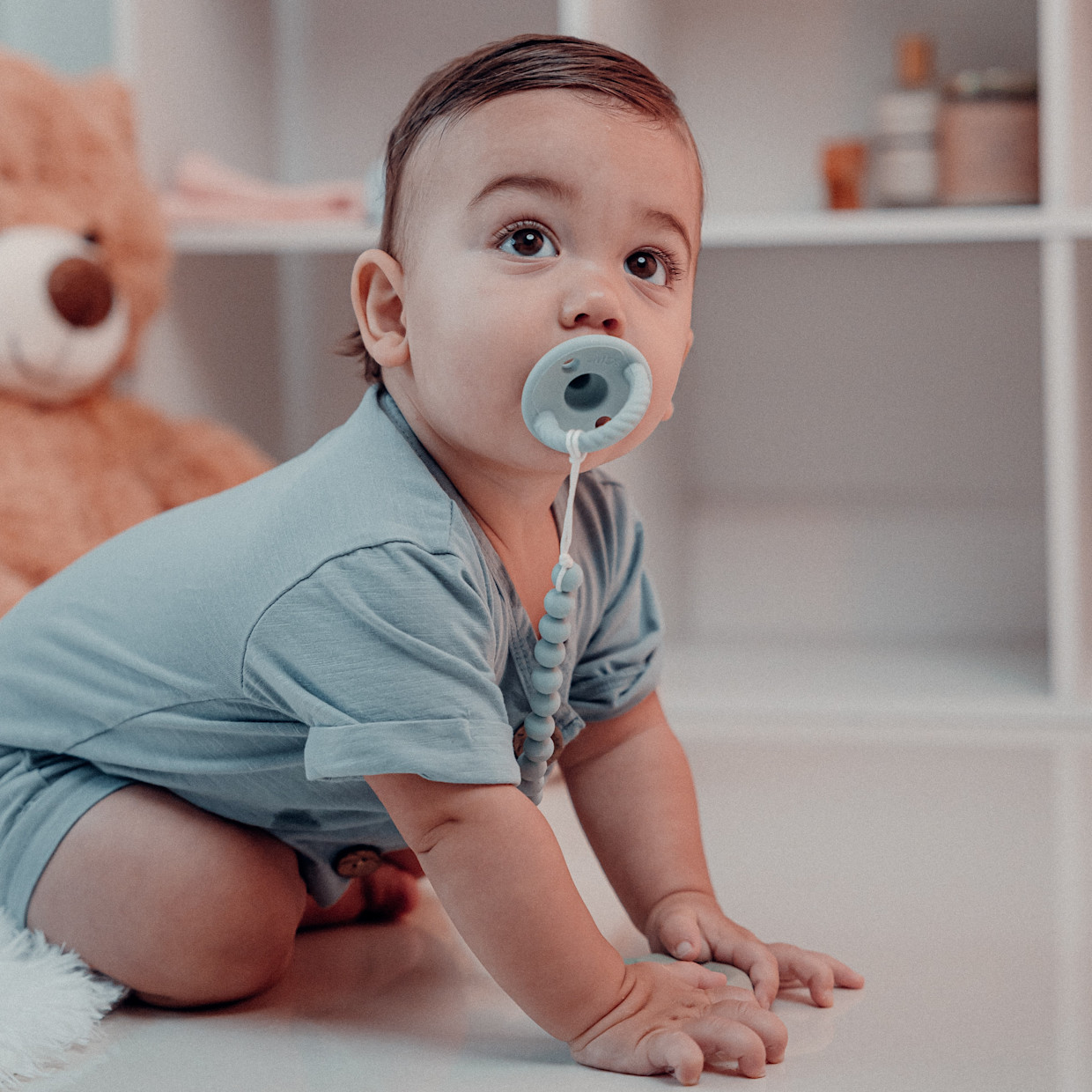 Comfy Cubs Pacifier Clips 100% Food Grade Silicone (2 Pack) - Earth Green.